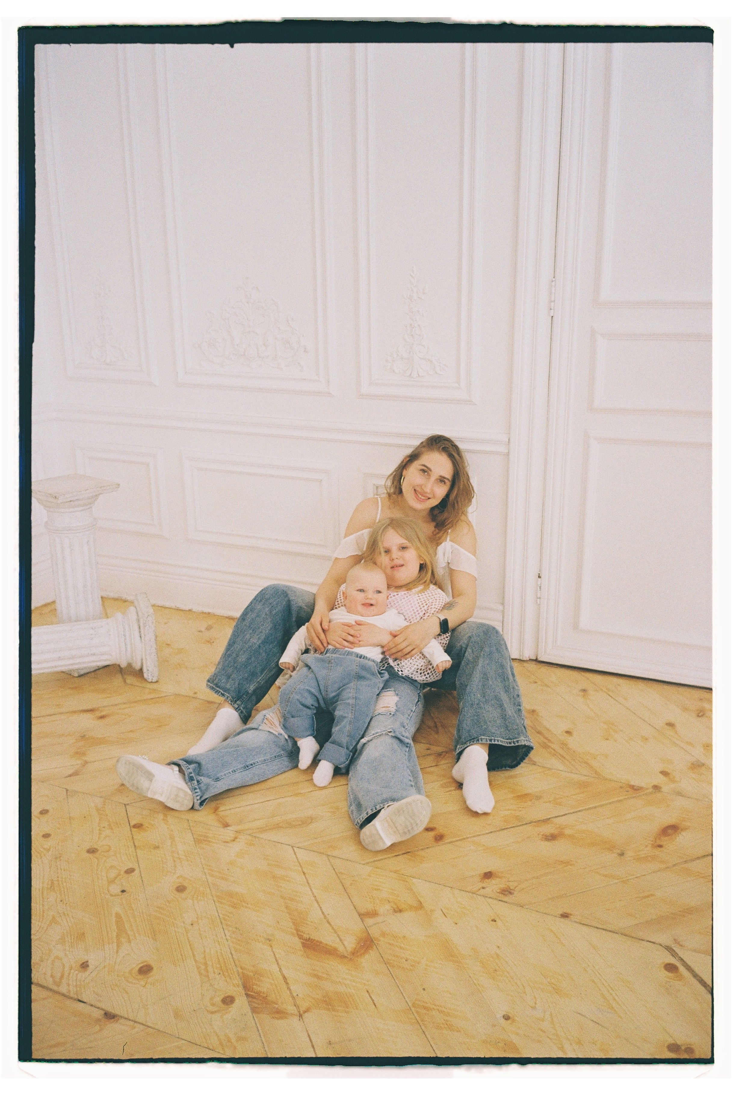 Таня, Саша и Тимоша. Сестры Карабаза. Фотографы и ретушеры в Москве и Санкт-Петербурге