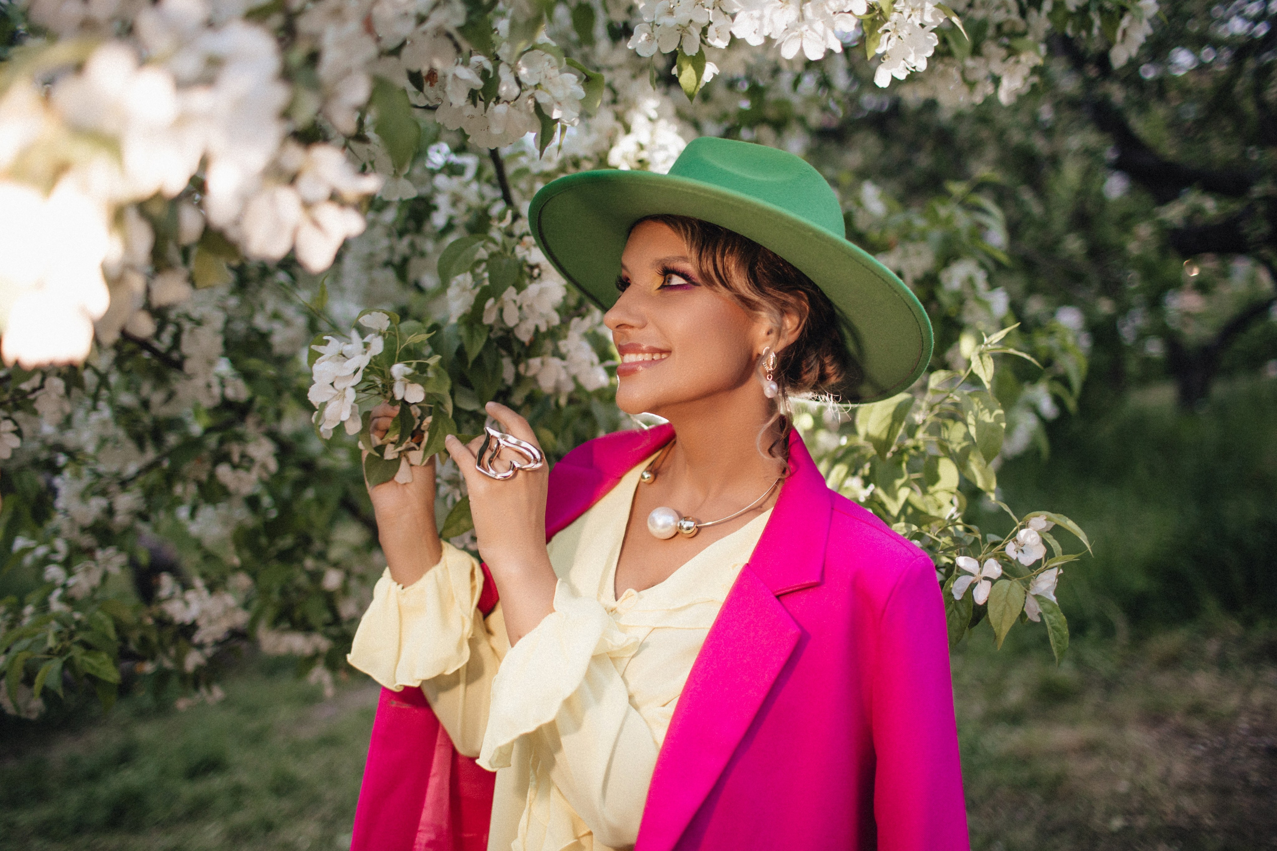 Фотосъемки в цветущих садах. Свадебный и семейный фотограф Спб Бошман Ирина