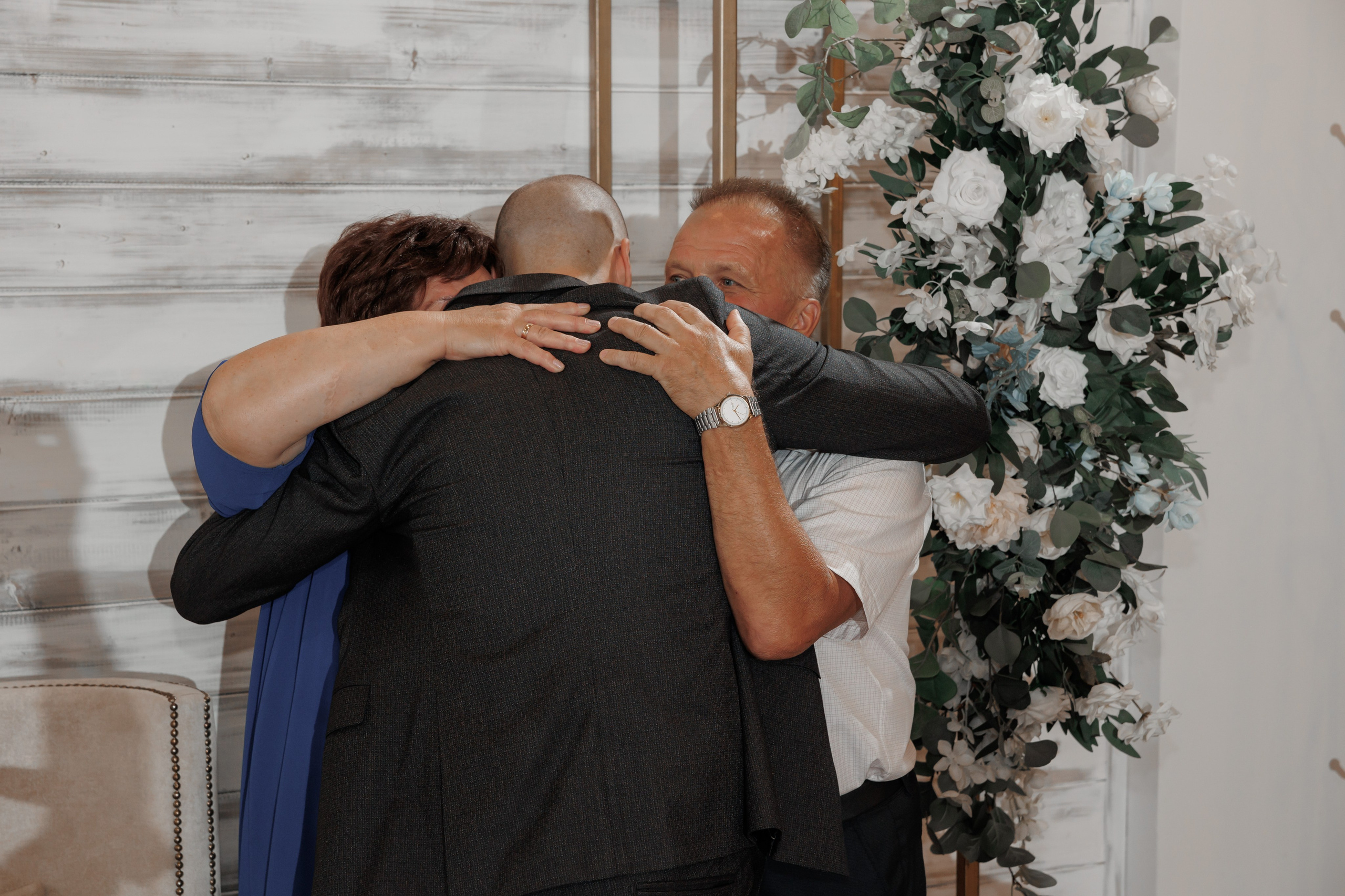 Полина и Дмитрий, загородный клуб «Барин», ЗАГС в г. Пушкино. Свадебный и репортажный фотограф (Москва, Королев и другие)