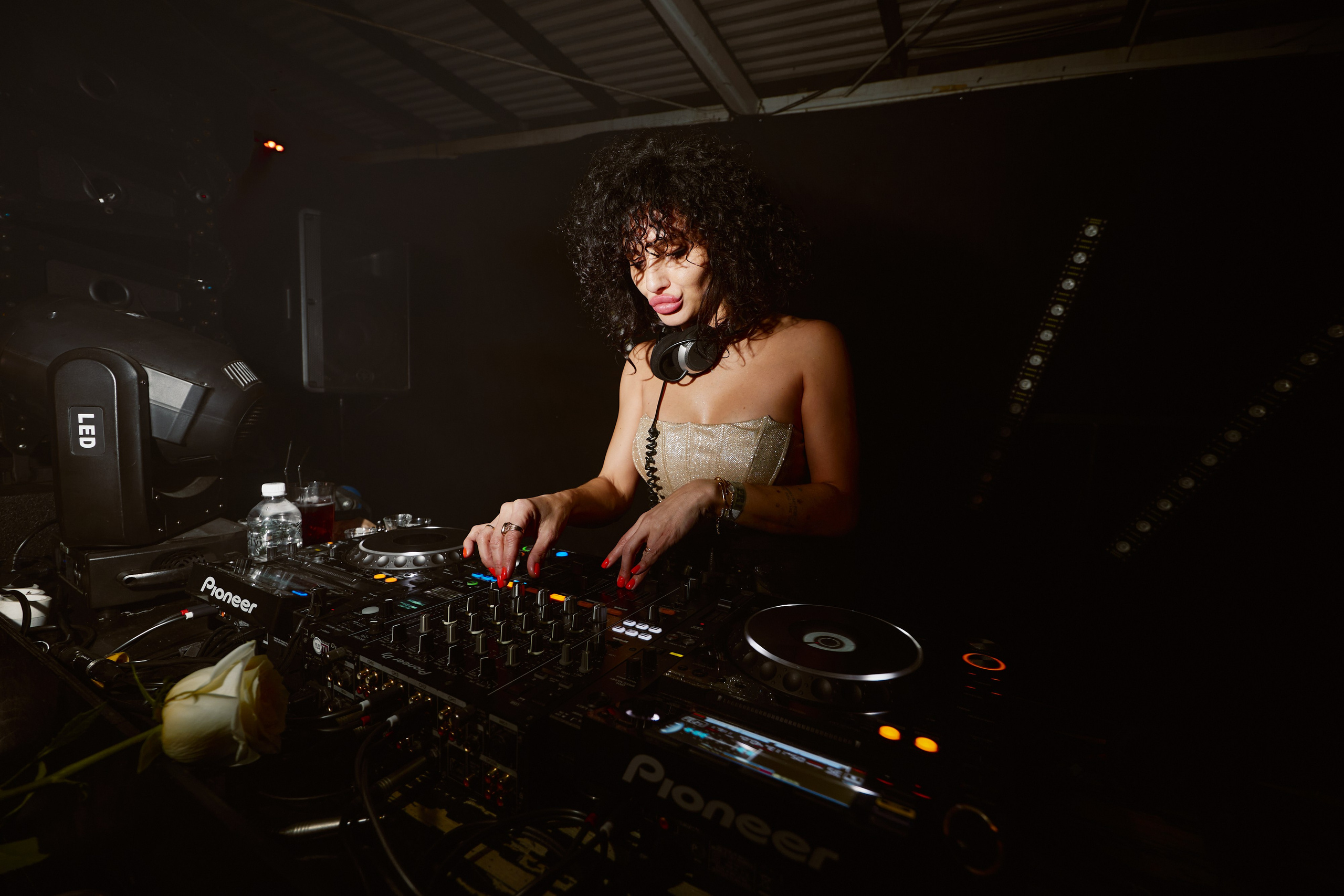 ILLEGAL FRIENDS — MIRAGE [PART III]. СВОИ. ФОТООТЧЕТЫ-СОБЫТИЯ-МЕСТА