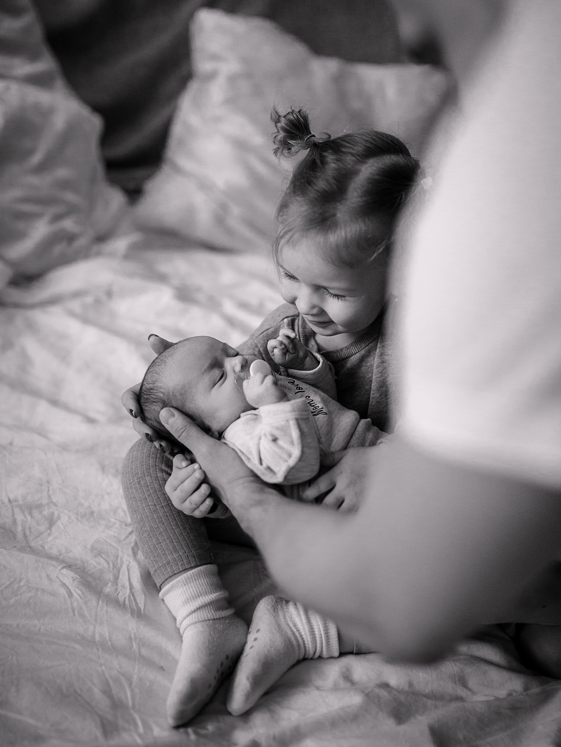 Домашняя фотосъёмка Анны, мужа Александра и дочек Полины&Мии. Детский семейный фотограф в г. Москве Жанна Трофимова