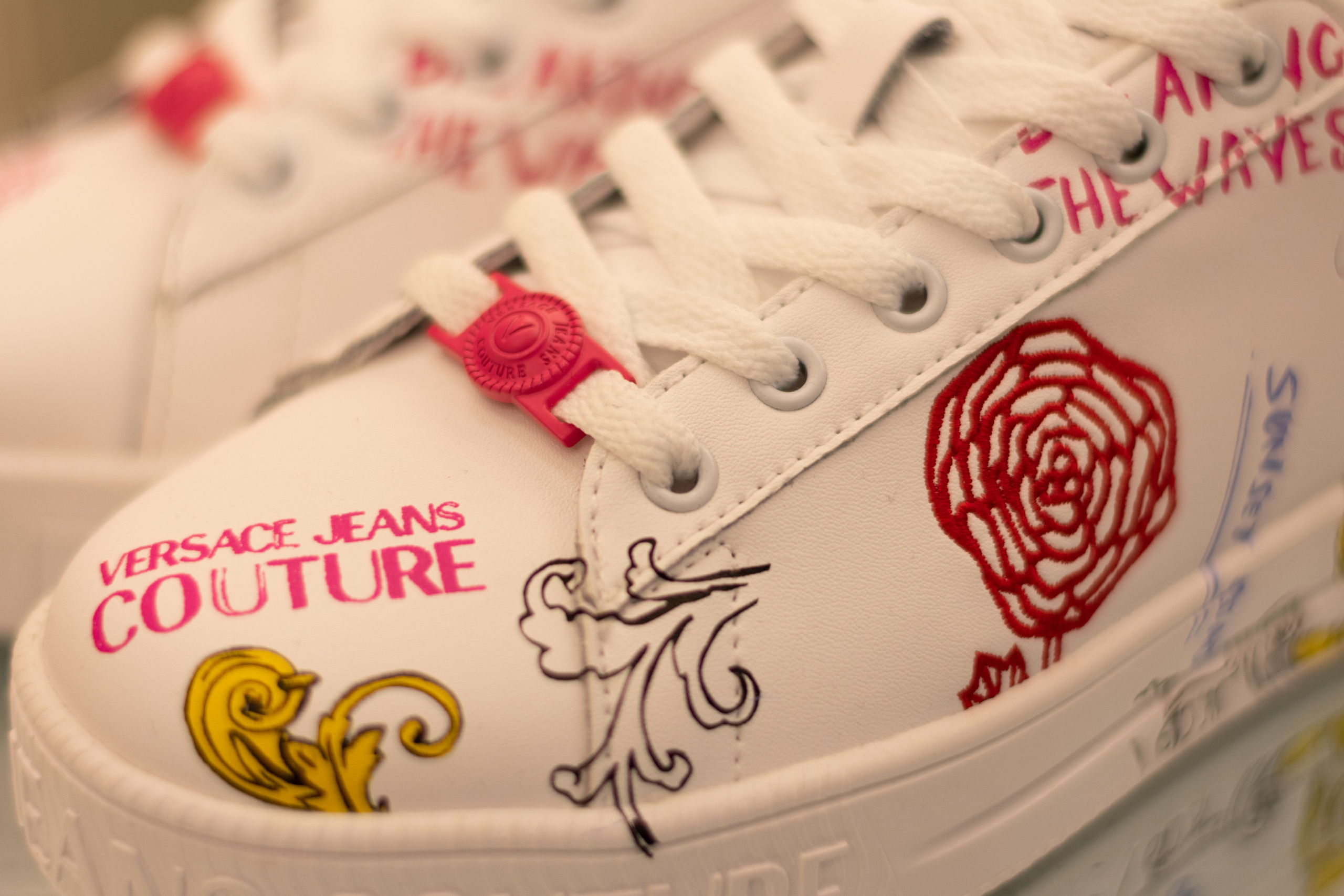 Для организаций. Предметная фотосессия для обувного магазина Capsula. Фотограф/видеограф Богдан Голованов