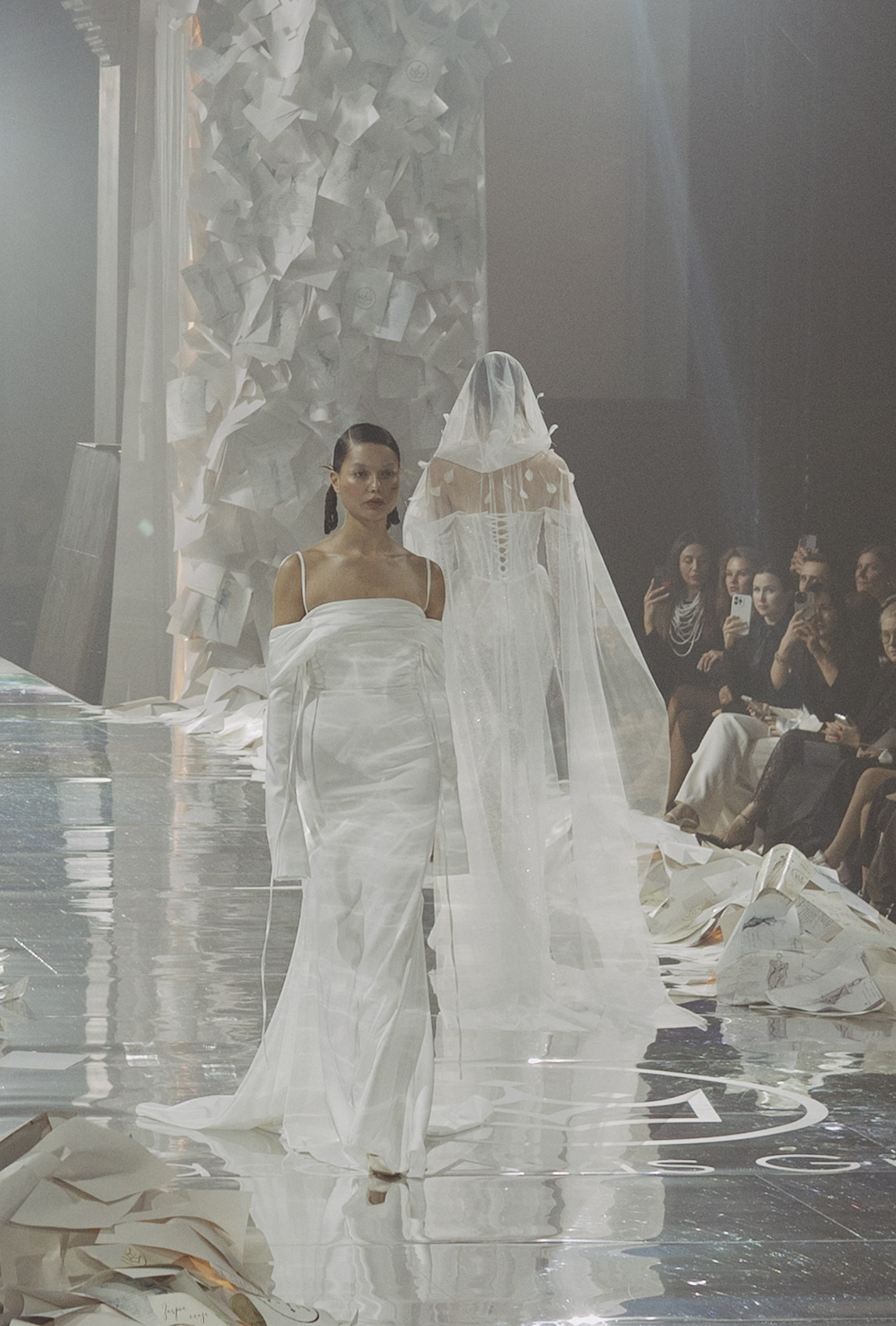 Rara Avis Fashion Show 2026. Fusion Wedding Photographer