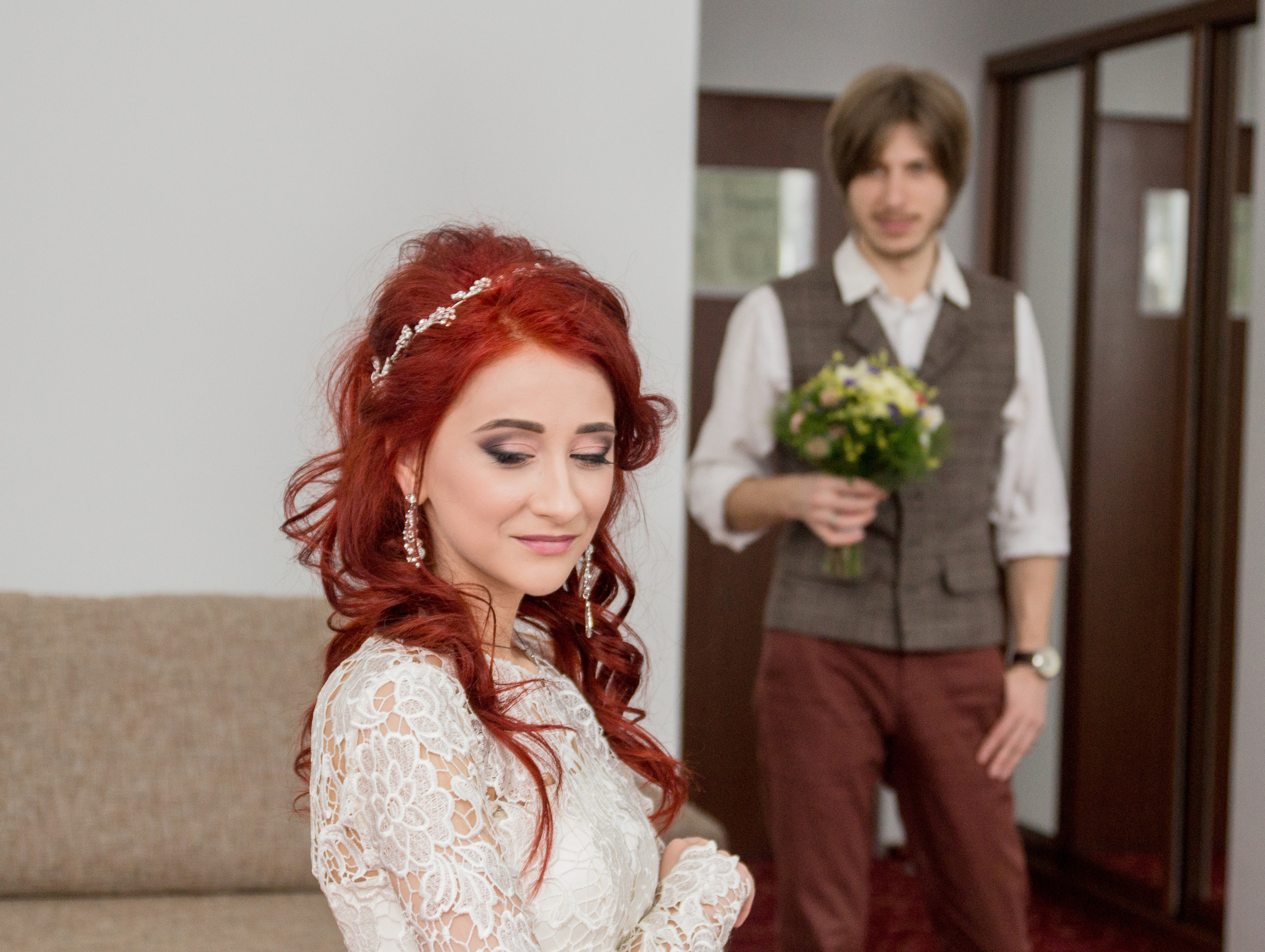 Первая встреча жениха и невесты после сборов.