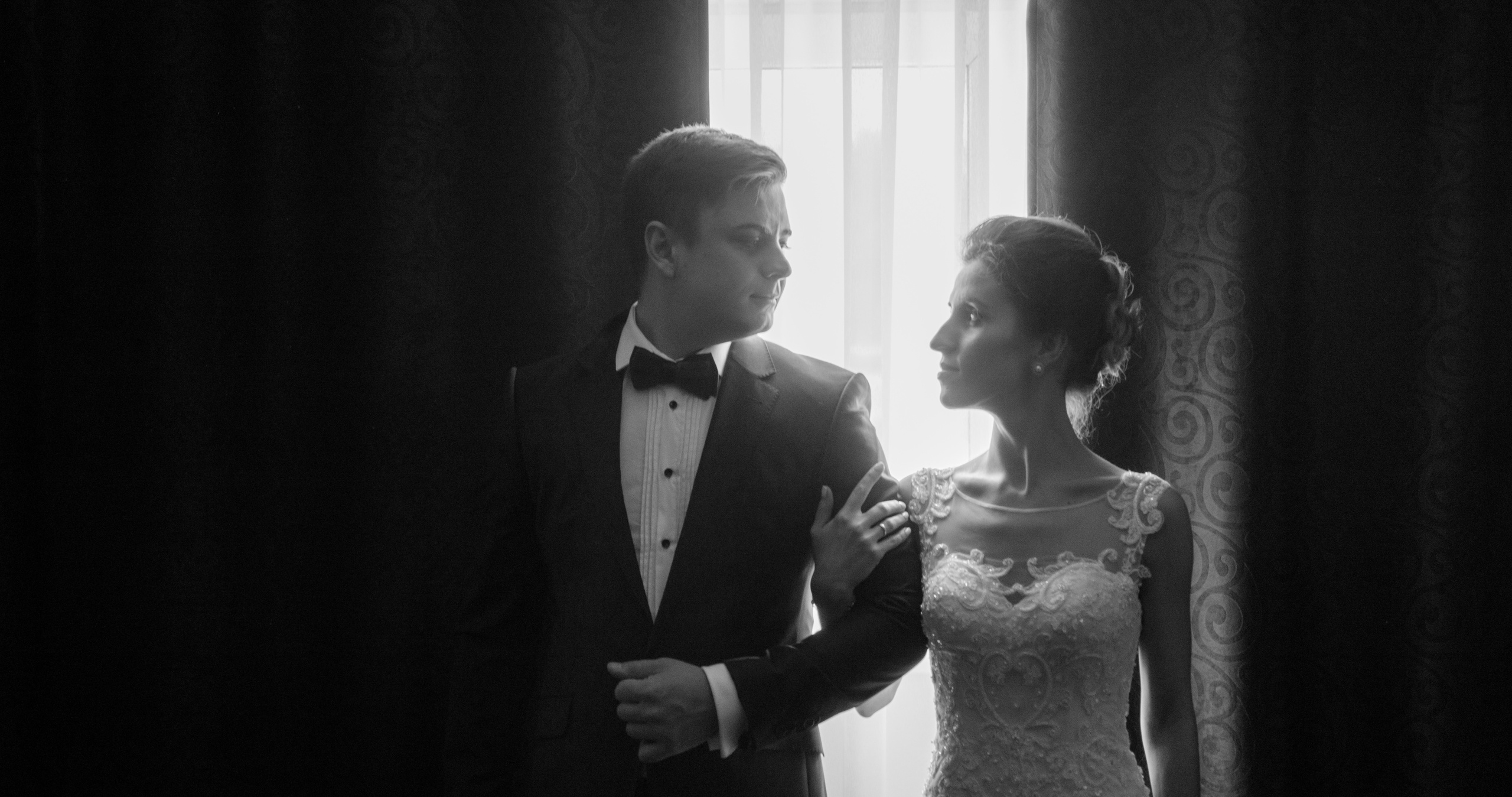 Фотосъемка в отеле жениха и невесты