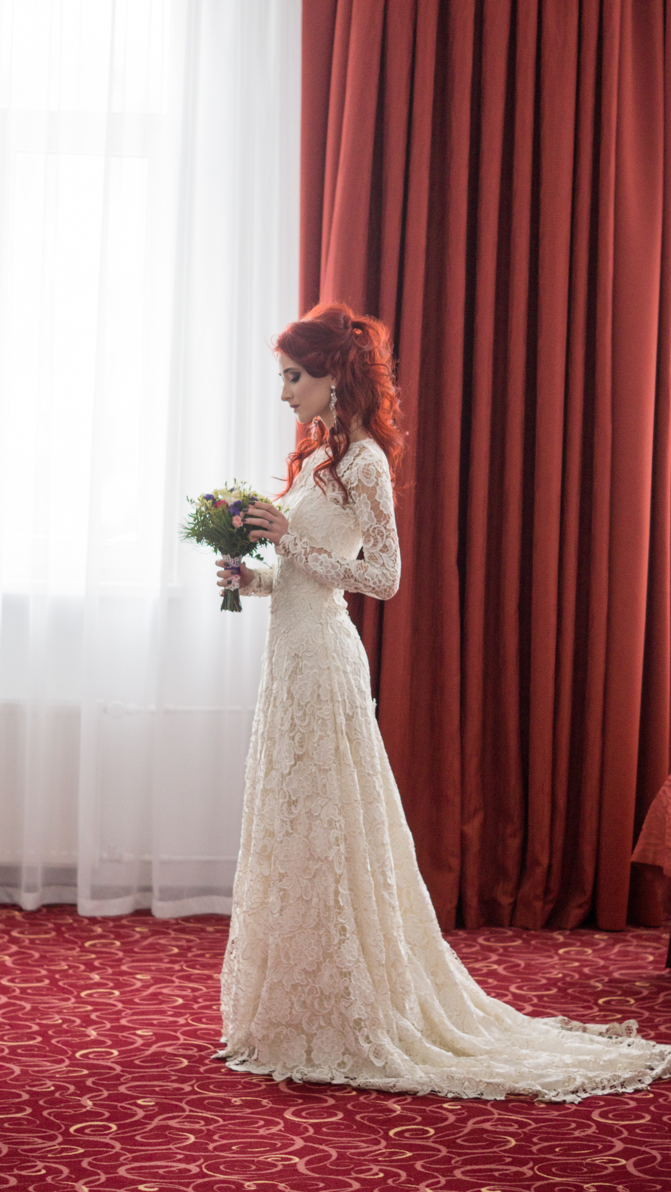 Красивое свадебное платье