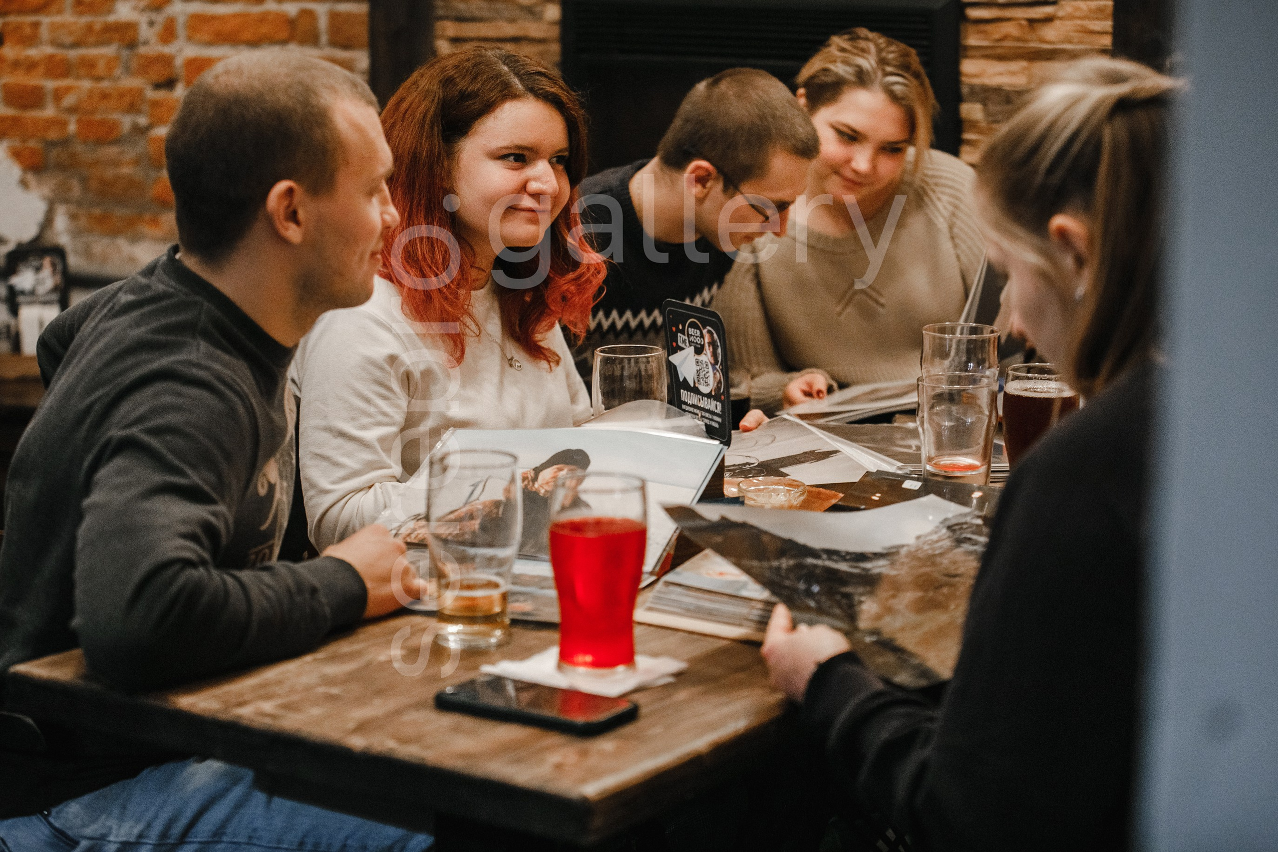 09.10.2022 // Альбомная встреча. Фотовыставки serebro.gallery, в которых автором можешь стать ты! | Москва