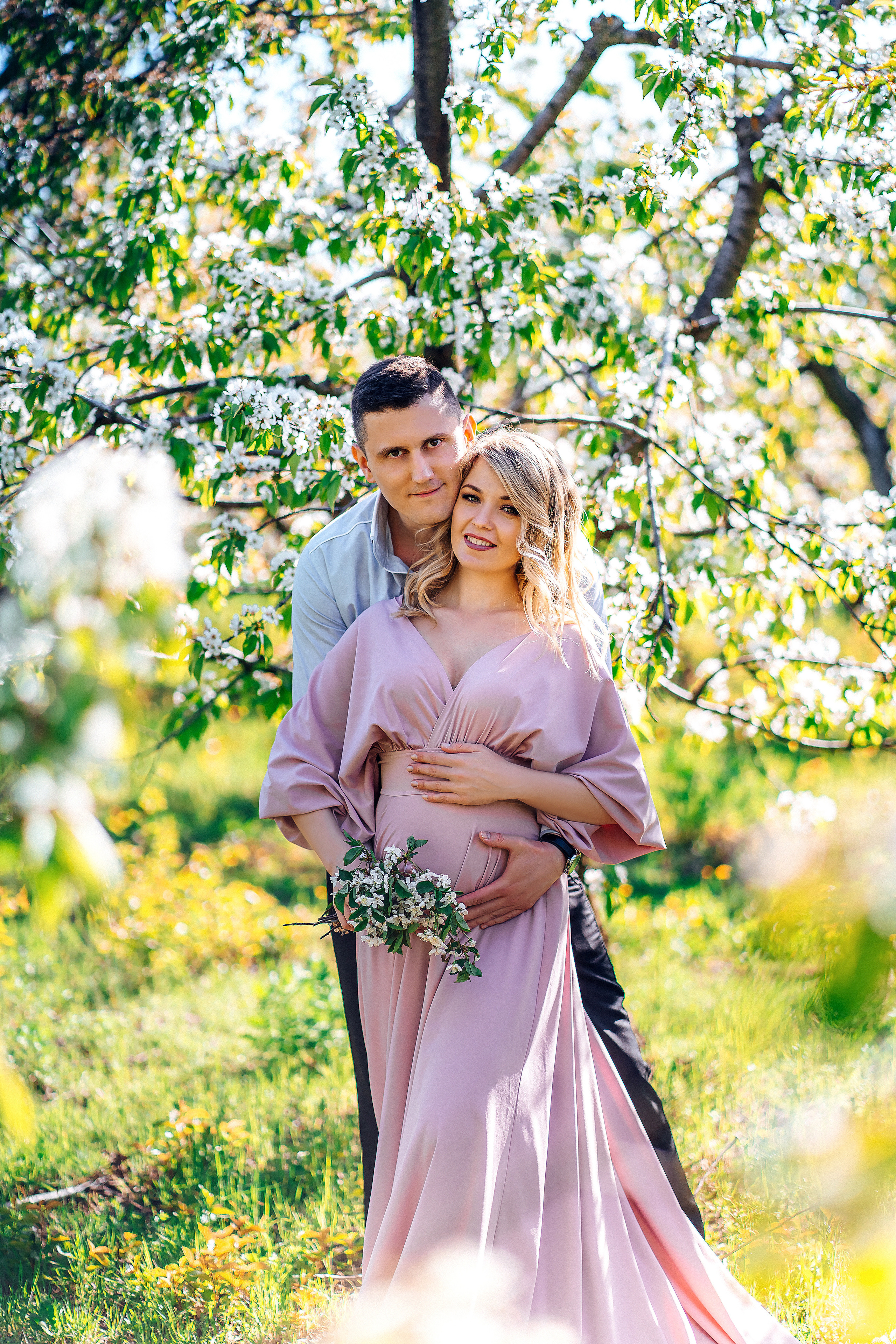 Фотосессия Алёны в цветущих садах. Семейный и детский фотограф в Ростове-на-Дону Екатерина Шевченко