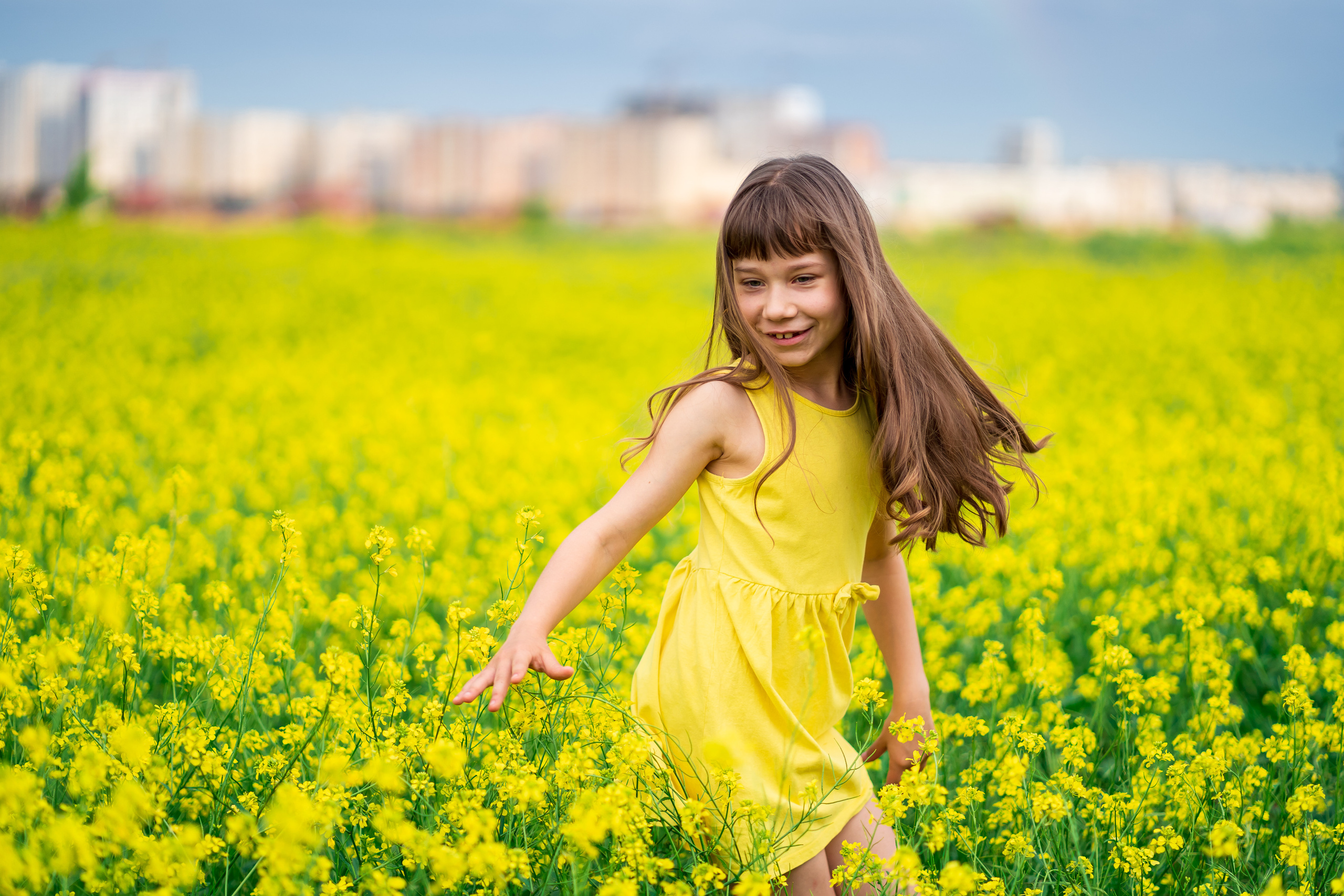 Фотосессия Алёнушки в желтом поле. Семейный и детский фотограф в Ростове-на-Дону Екатерина Шевченко