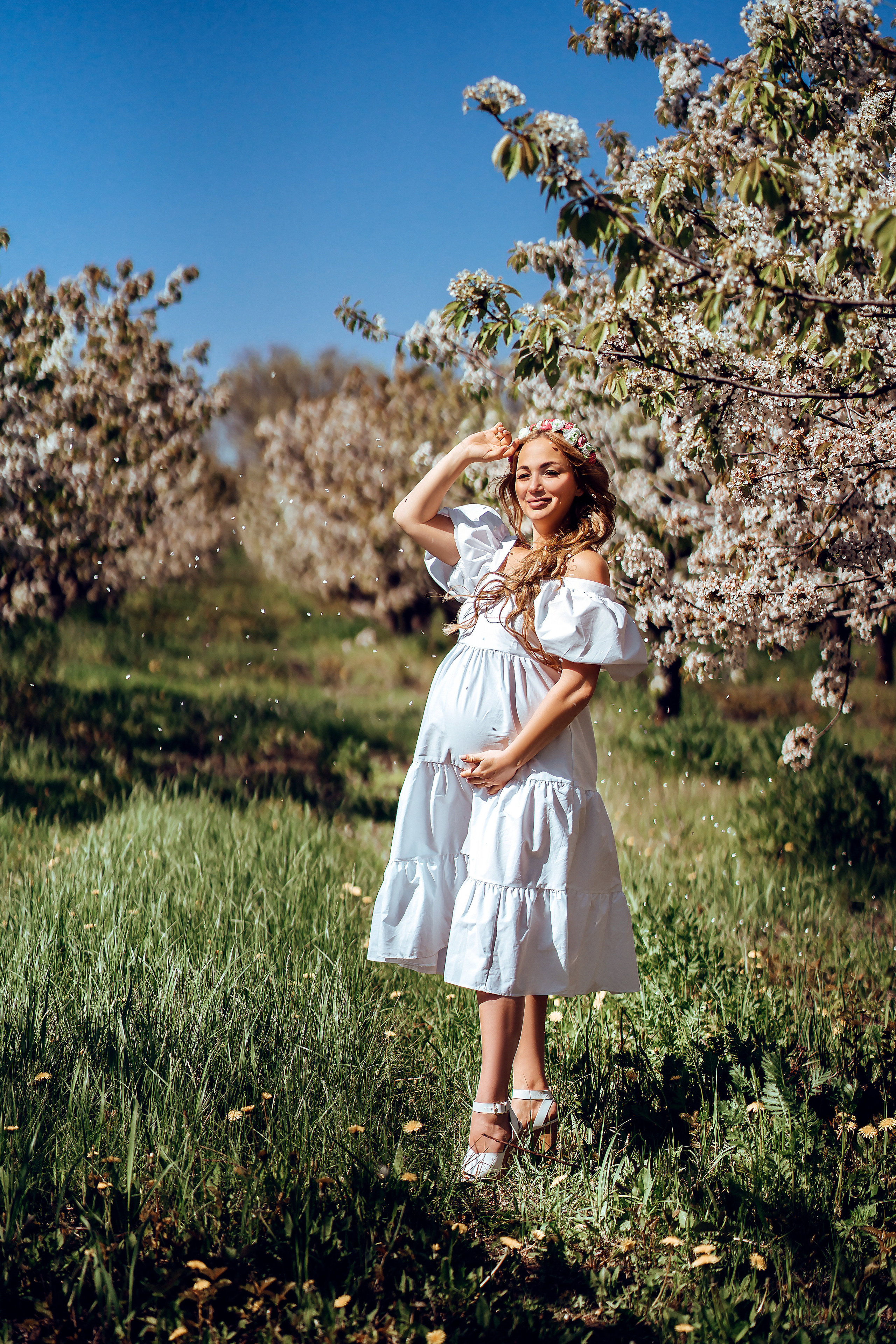 Фотосессия Леси в цветущих садах. Семейный и детский фотограф в Ростове-на-Дону Екатерина Шевченко