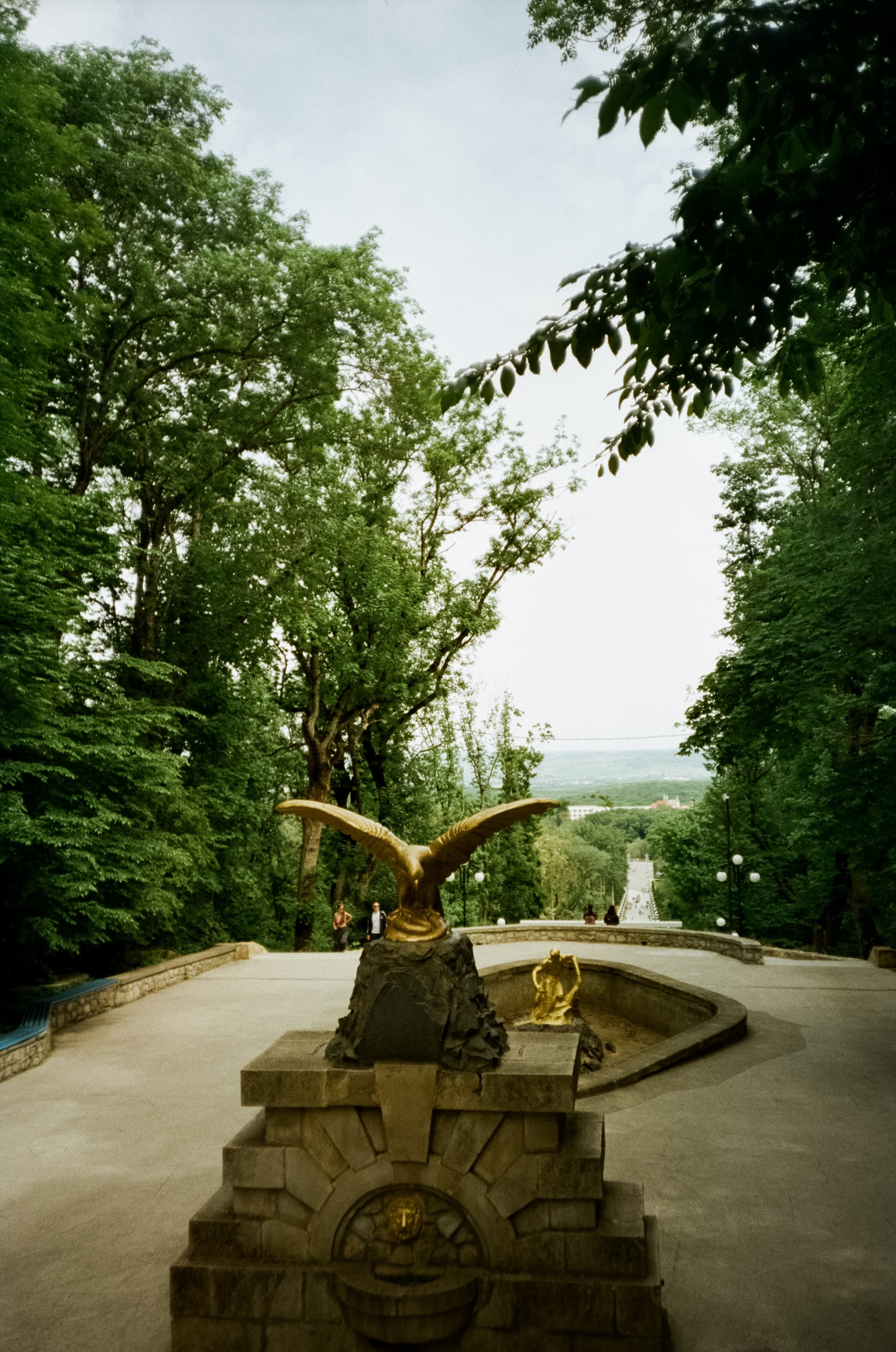 Каскадная лестница в Курортном парке Железноводска. 574 ступени красот. Фотограф-документалист Мария Осокина