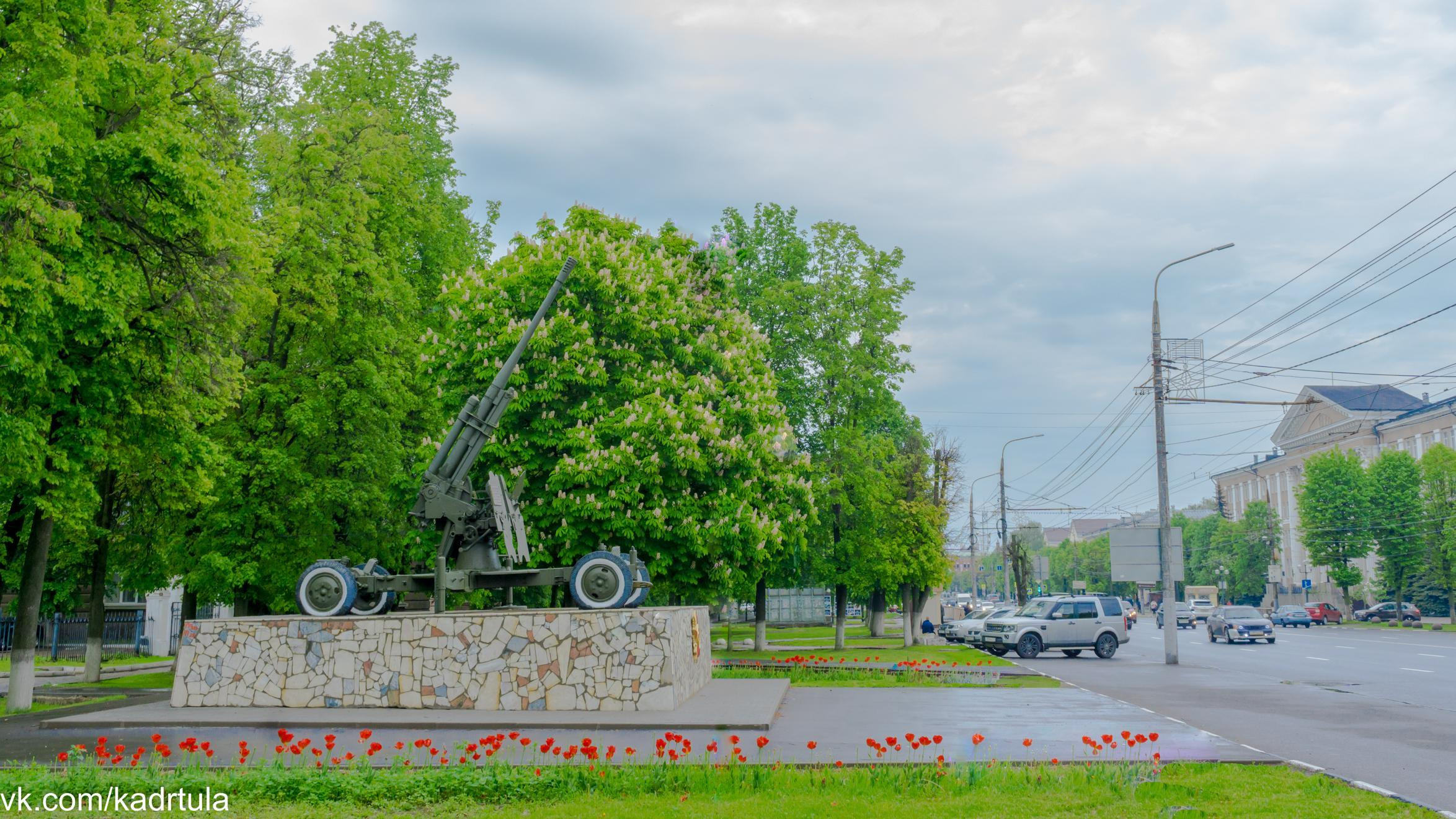 Сквер «80-летия Обороны Тулы». Фотограф в Туле Крупский АнДРей. Фотостудия «КАДР71» в Туле