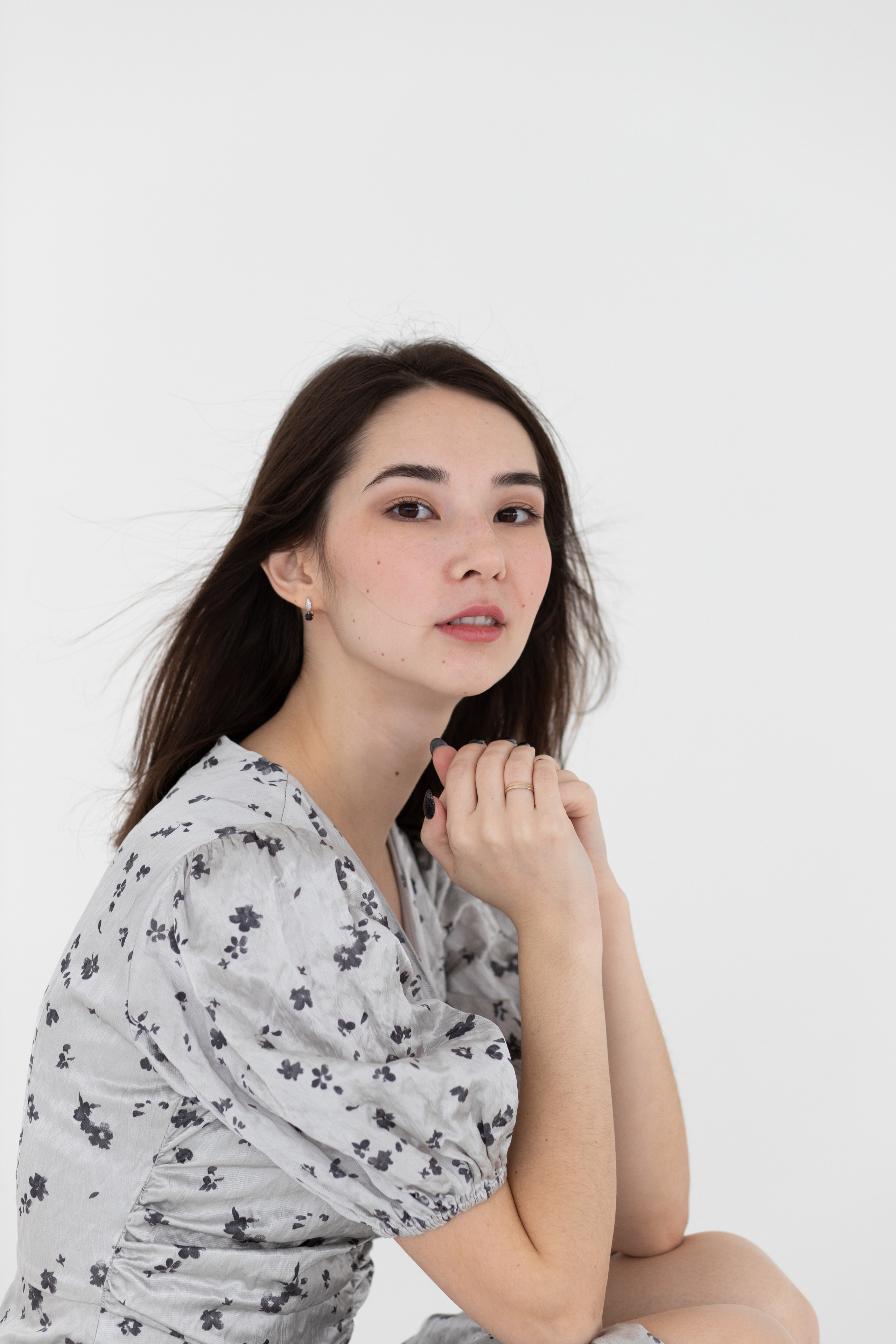 Съемка в студии на белой циклораме для Алены. Контент фотограф Екатеринбург