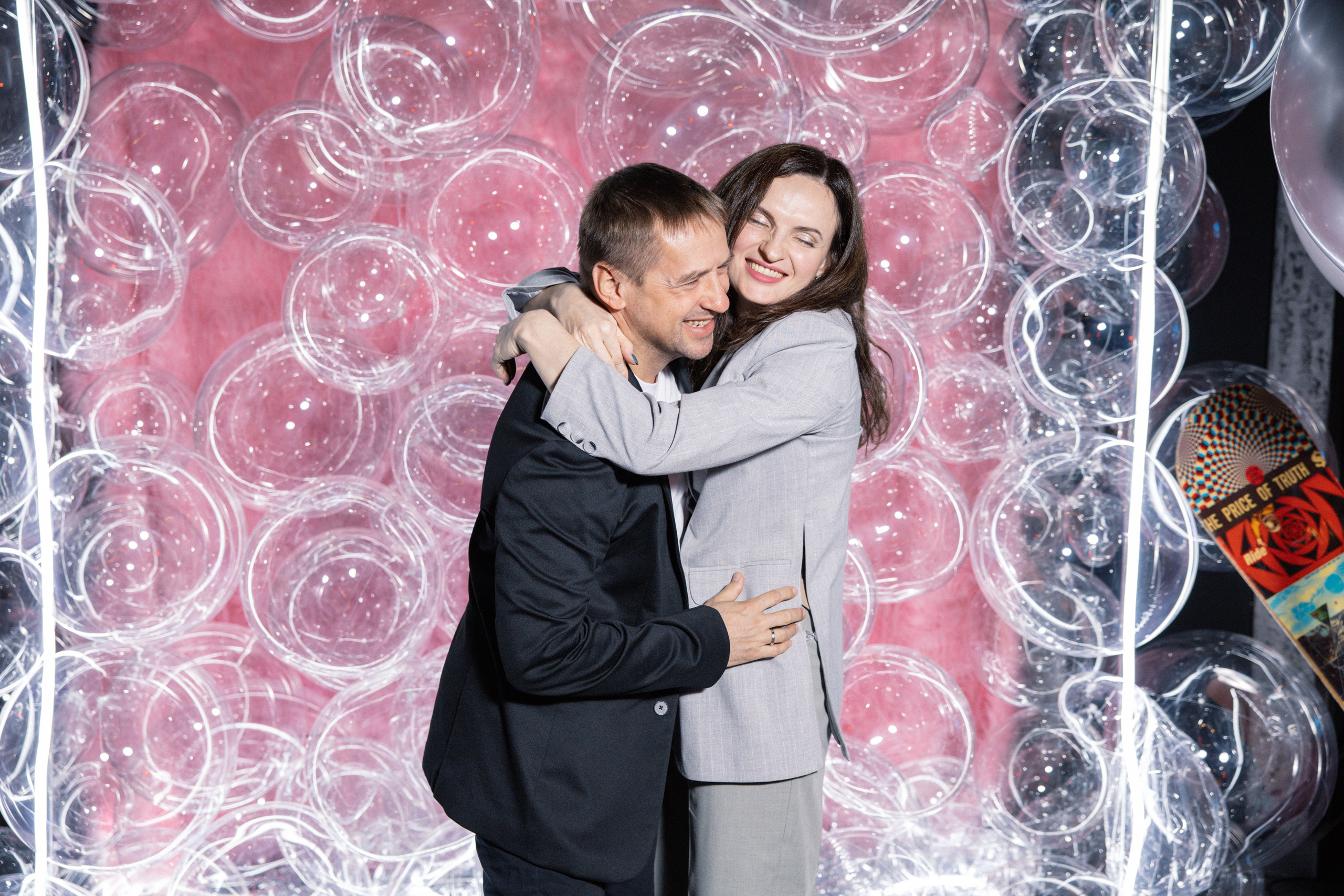 Соседи, Тусец. Фотограф Эдуарда Титанян