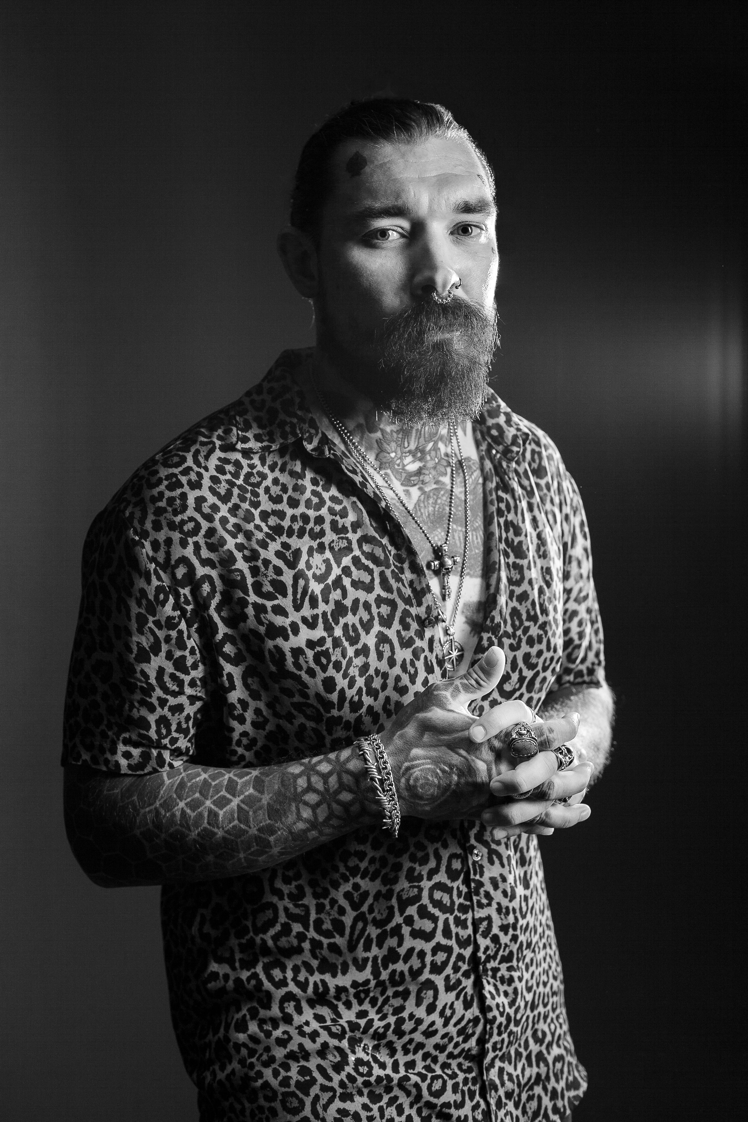 Сережа Ворон. Барбер. Психолог с фотоаппаратом Зимина Оксана