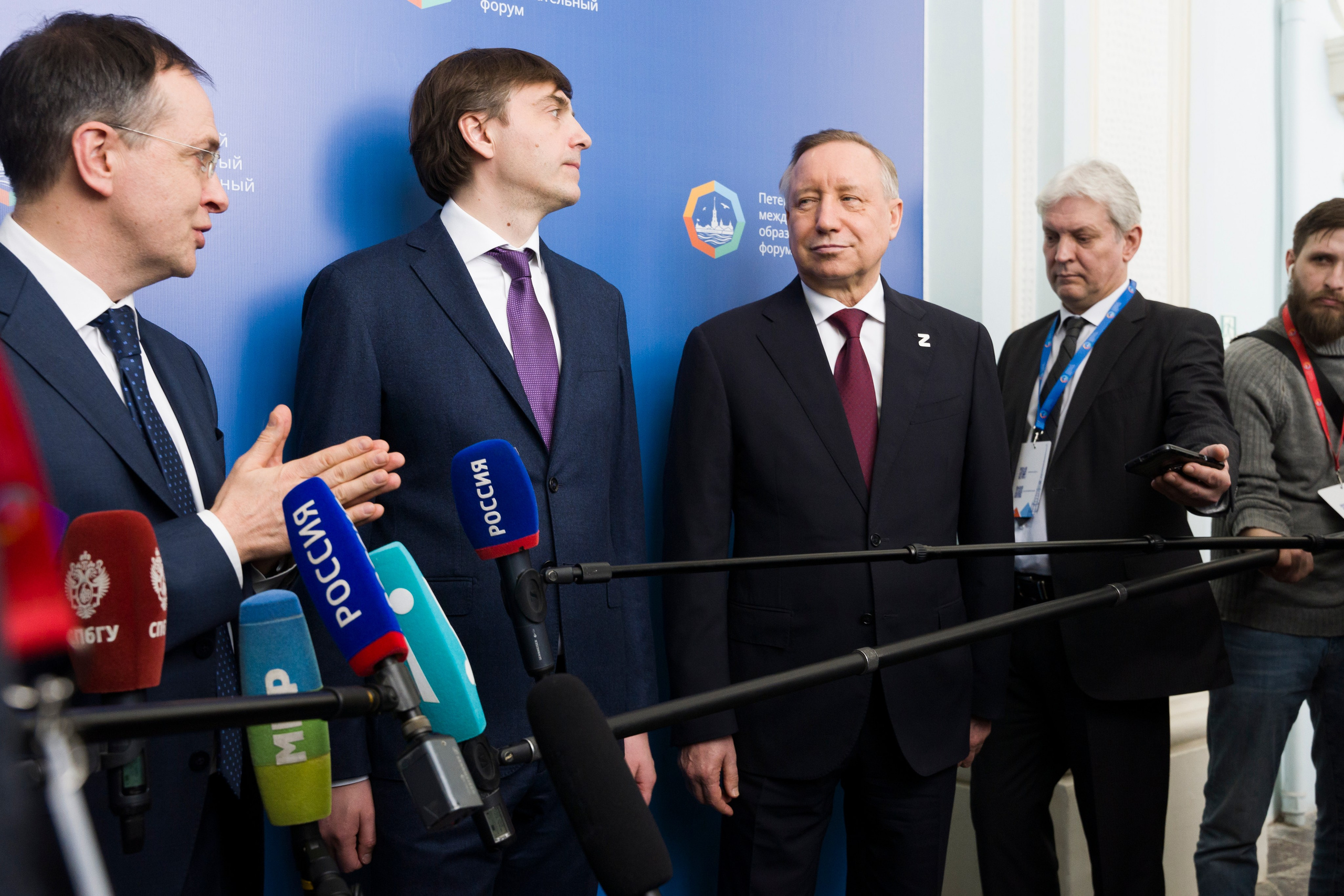 Фотограф в Санкт-Петербурге. Репортажная и все съёмки для бизнеса