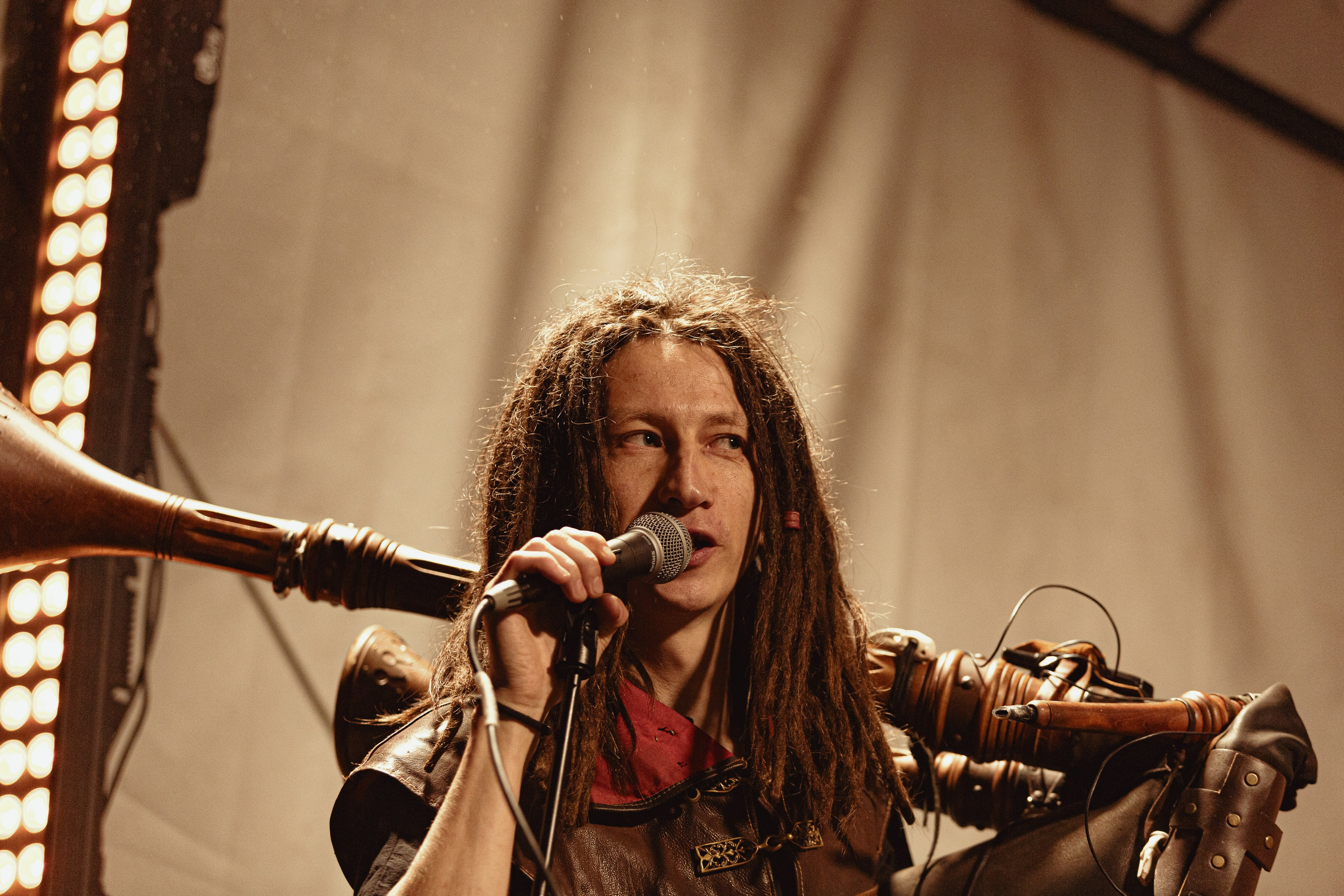 Фестиваль «Абалакское поле» XVI. Арт-фотограф Крис Л. в Тобольске: портрет, семейные, свадьбы