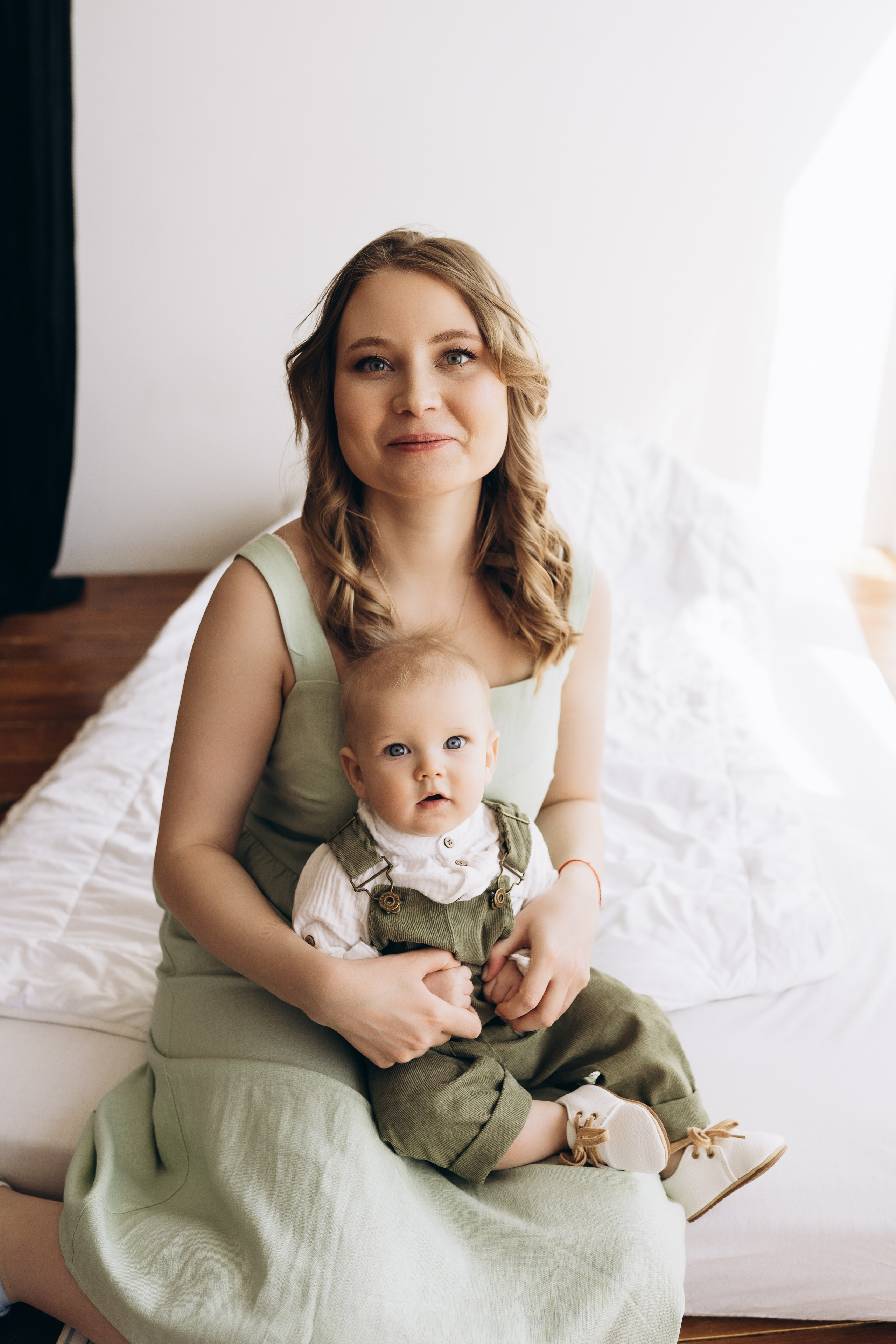 Семейная фотосессия в студии в Москве, семейный фотограф Анна Полушина. Свадебный фотограф в Москве Анна Полушина