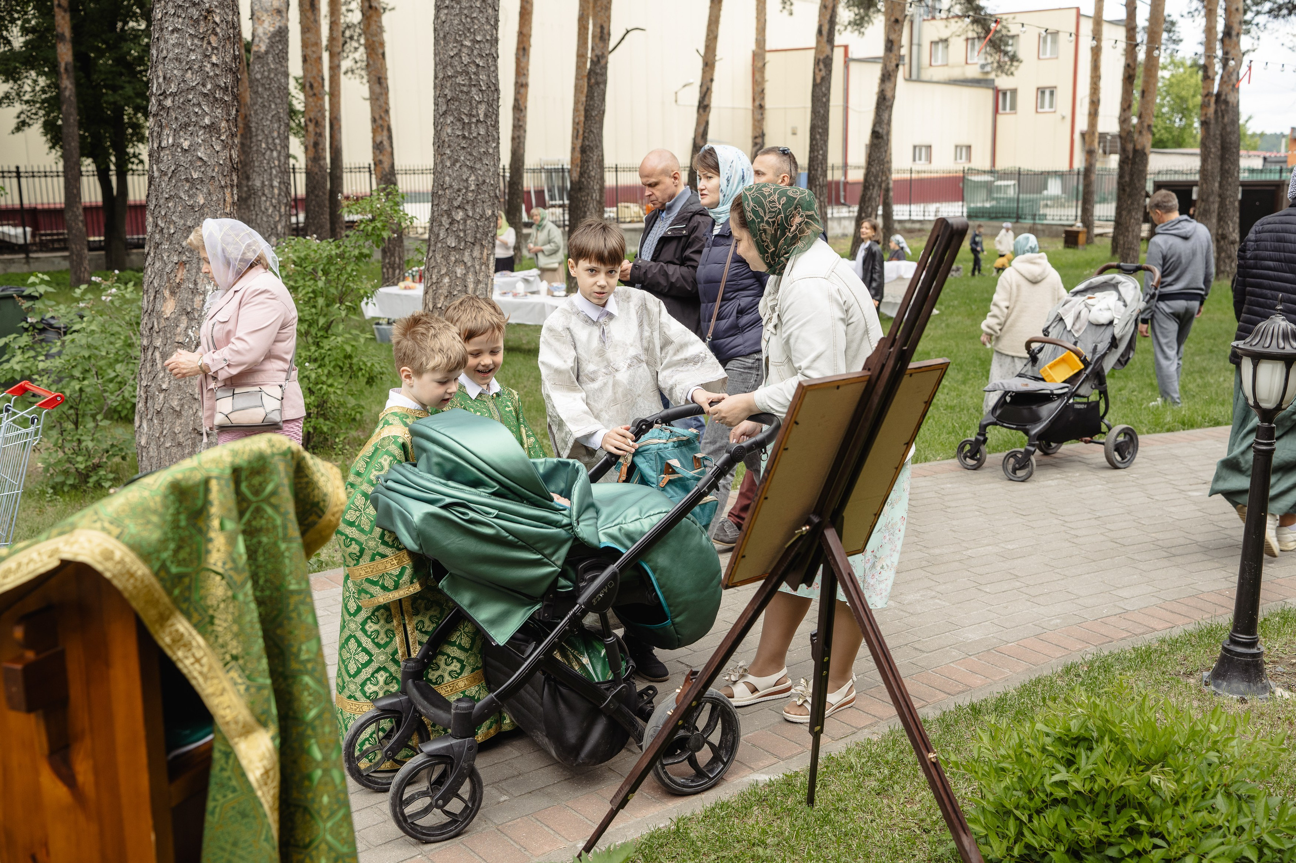 Престольный праздник в храме Троицы Живоначальной. Фотограф Москва/Подмосковье