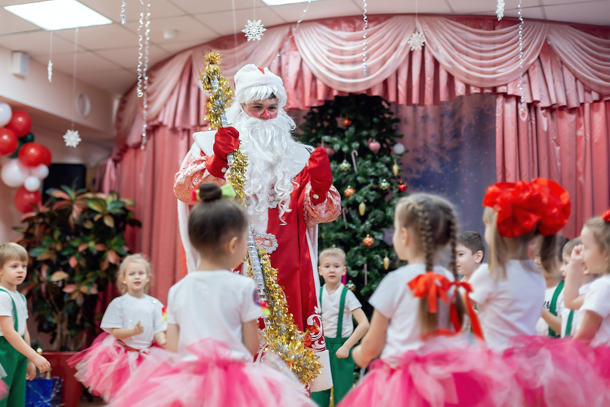 Утренник_"Карамельная фабрика» 2024. Семейный фотограф в Санкт-Петербурге