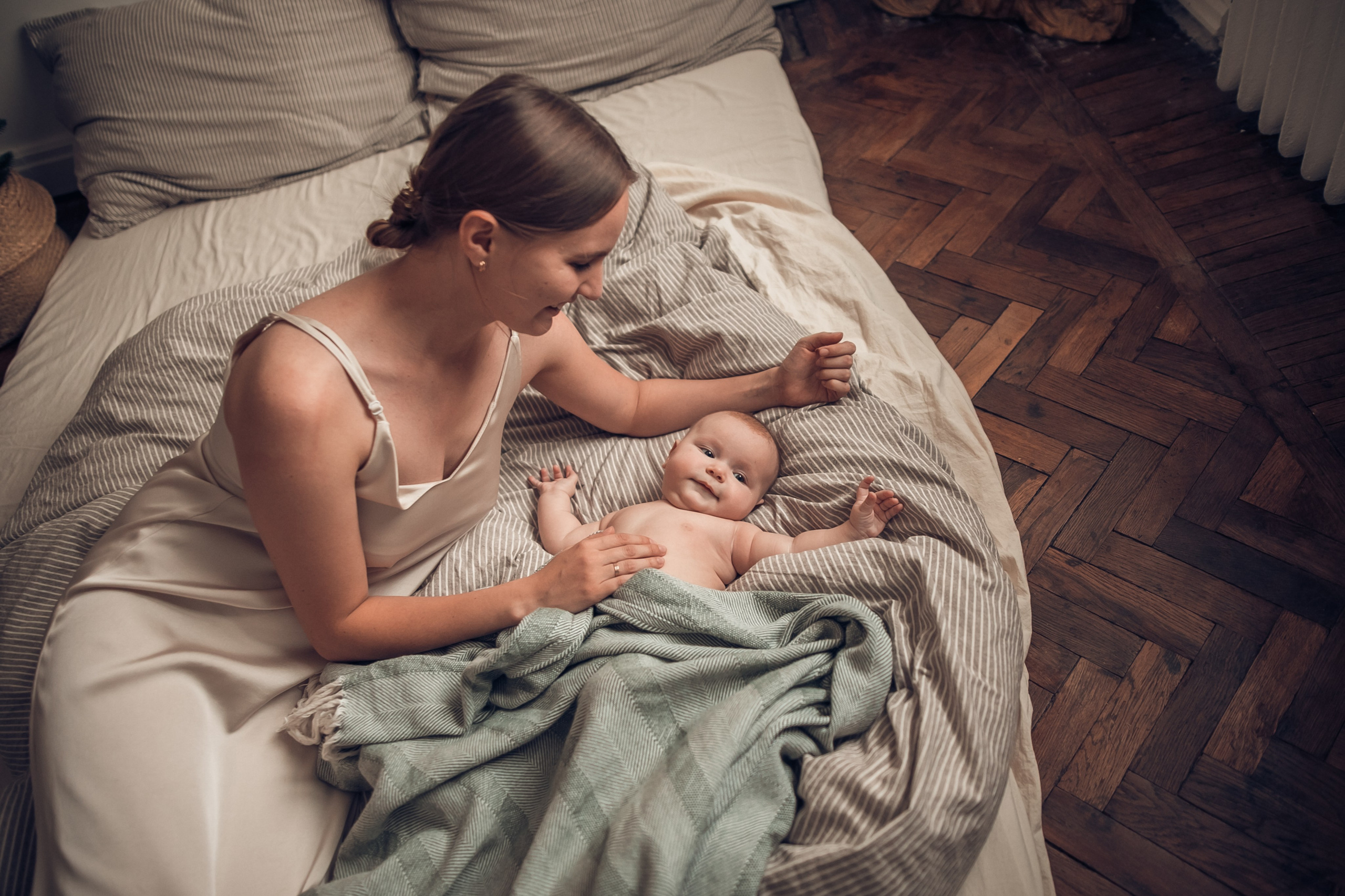 Настя и Даша. Главная