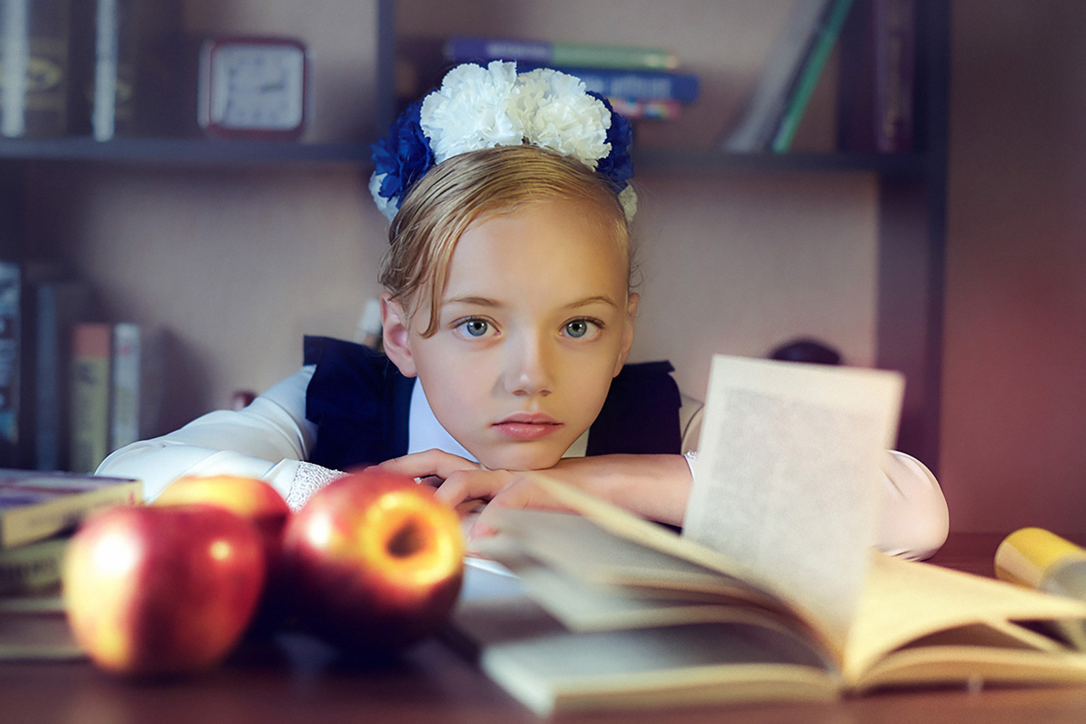 Школьный фотограф Самара. Фотосессия класса в школе, в студии. Цена