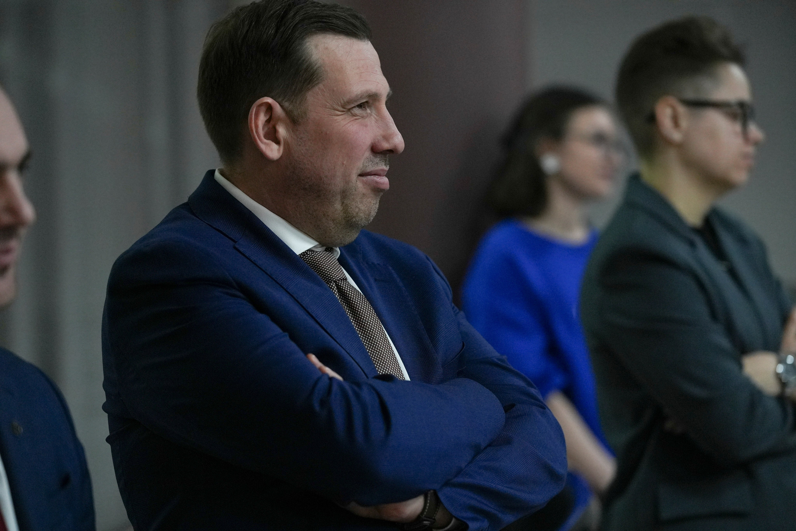 Репортажный фотограф в Новосибирске — Александр Мигда | Съёмка мероприятий. Фотограф в Новосибирске для свадеб, репортажа и бизнеса| MIGDA PHOTO