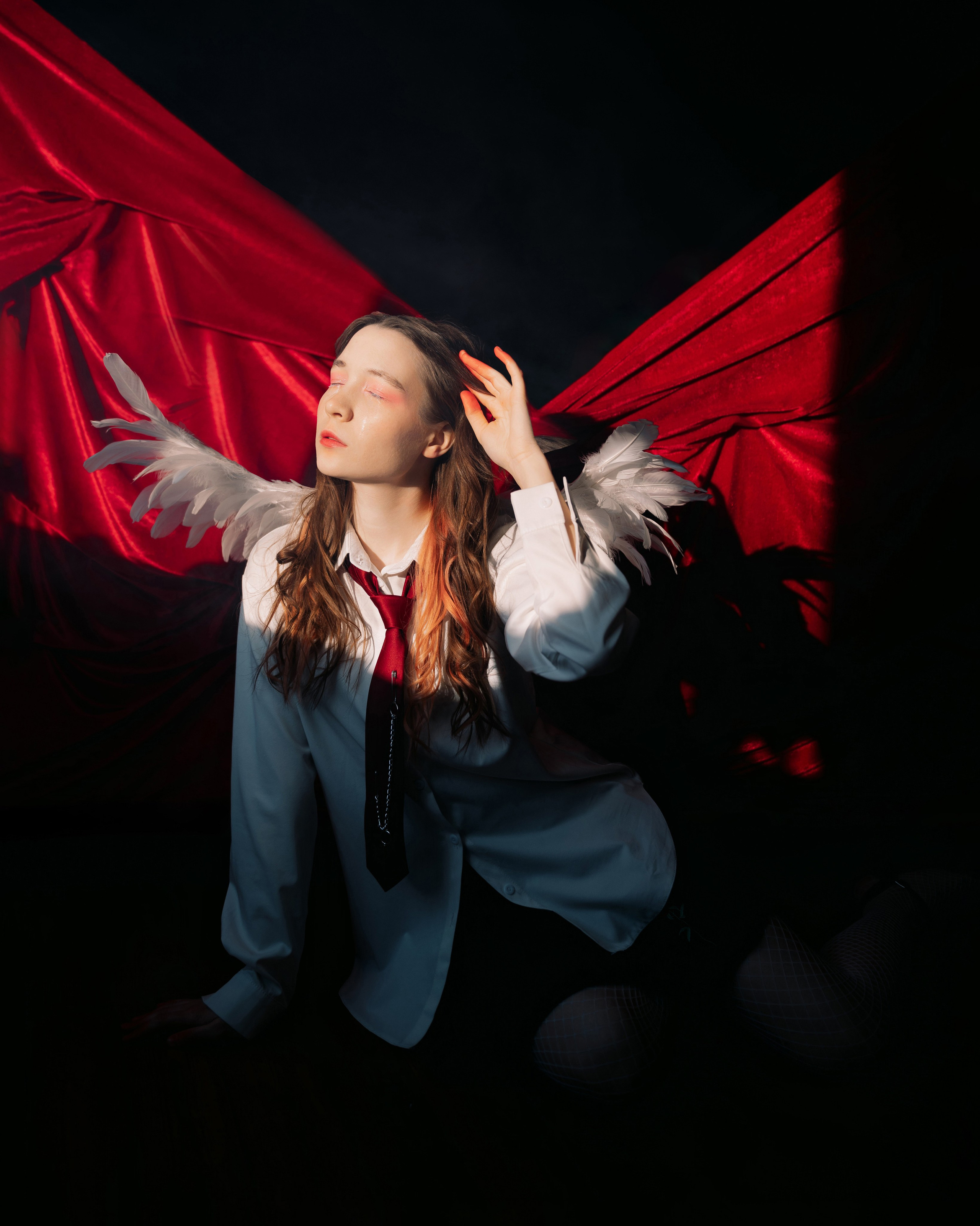 Фотосессия ангел с крыльями в фотостудии LEPOTA в г. Кемерово