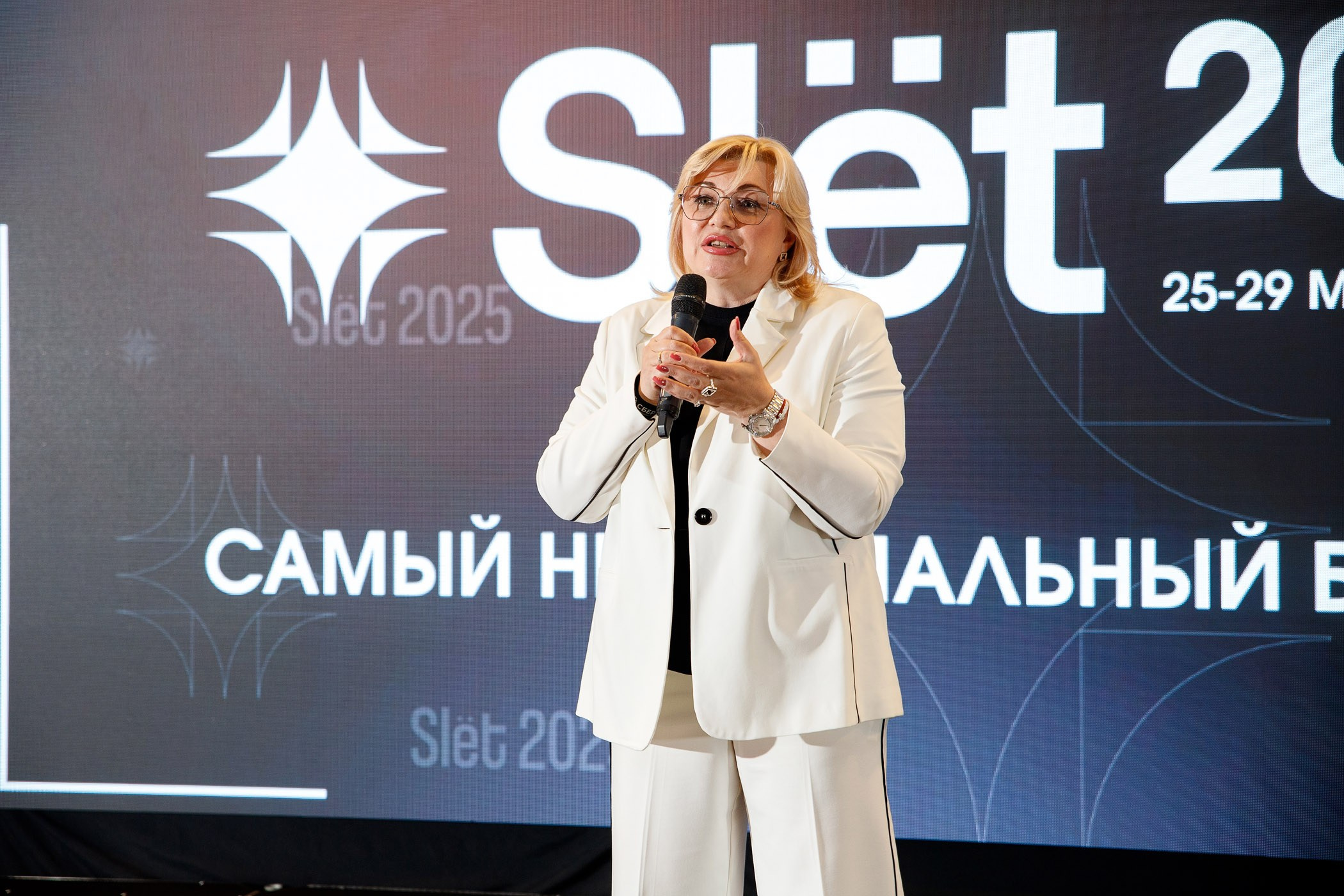 SLЁТ Предпринимателей. Интерьерный и фуд фотограф в Иркутске Дмитрий Арно