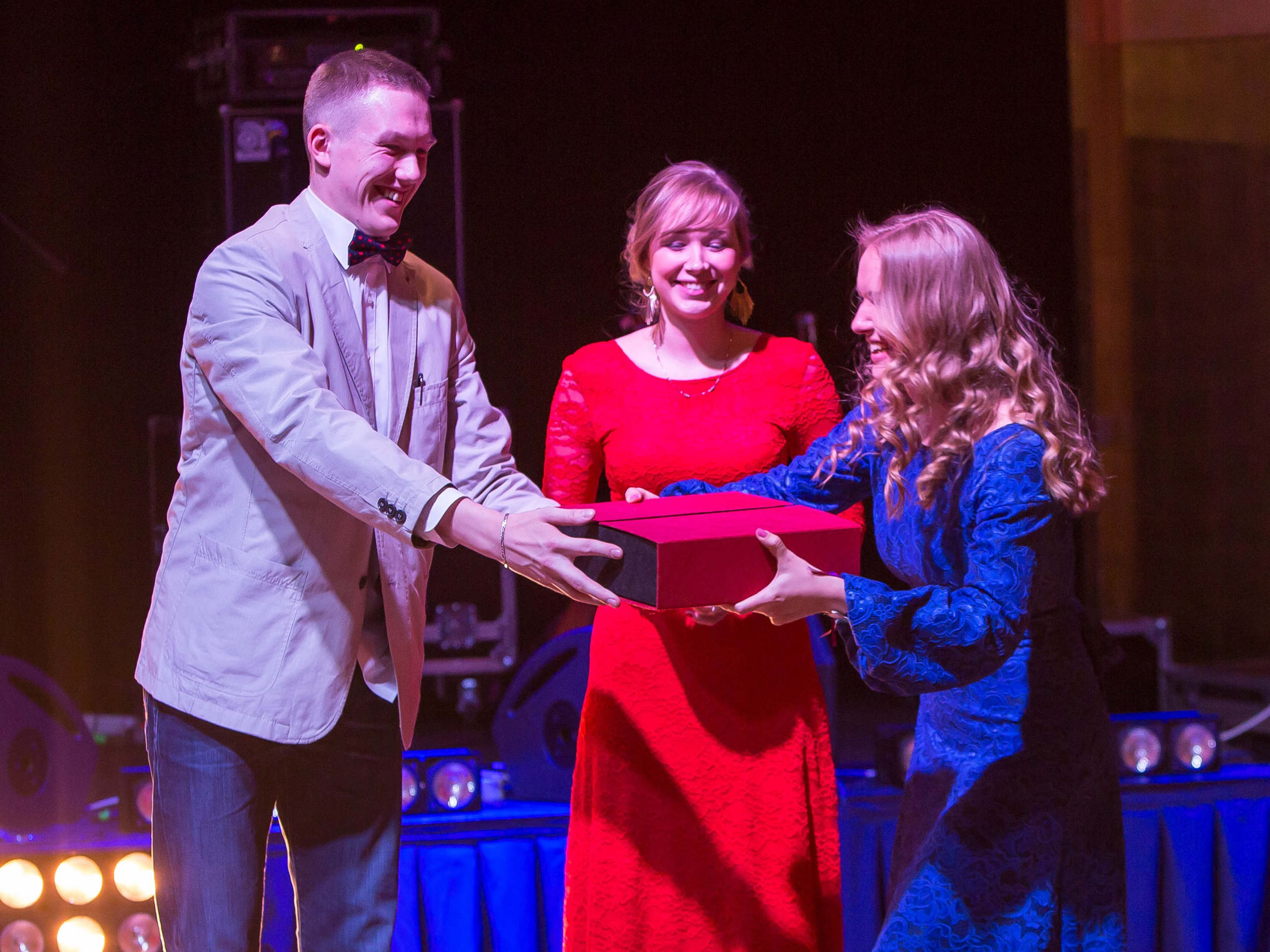 КОРПОРАТИВ. Фотограф для маркетплейсов Михаил Бове