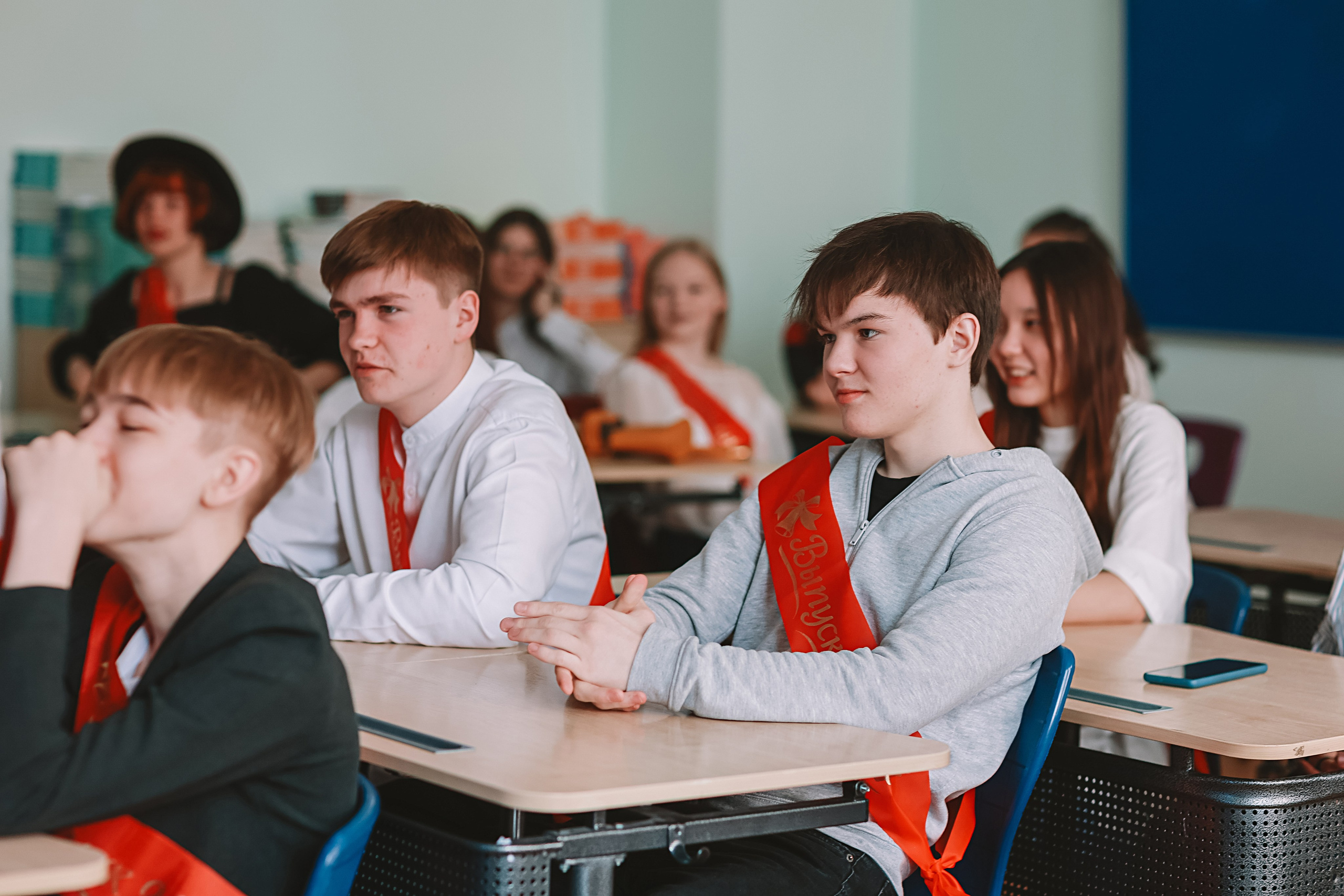 Последний звонок. Семейный фотограф Тюмень, фотограф на роды Салмина Мария