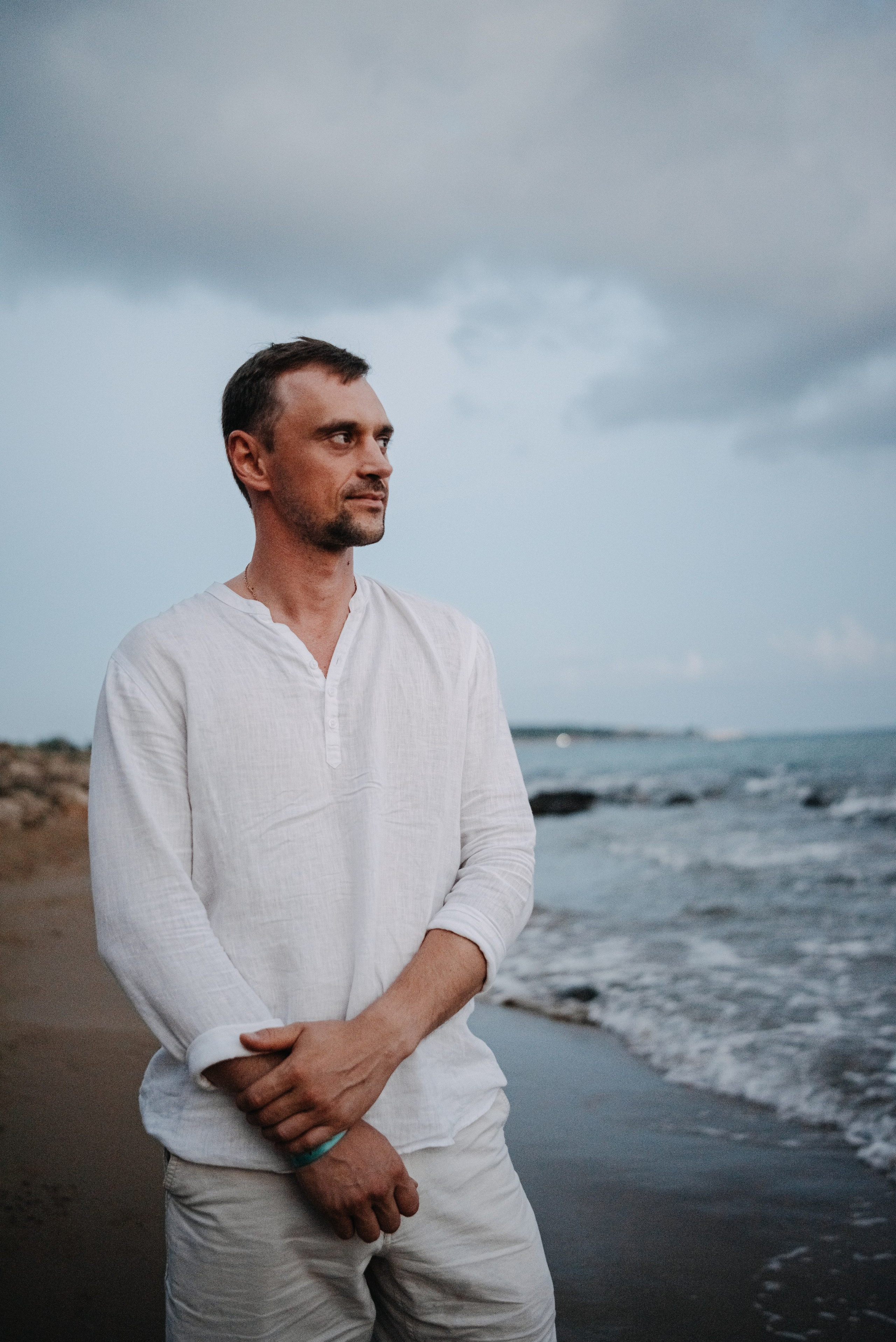 Съемка пары на море. Портретный и свадебный фотограф в Тбилиси • xeniqo