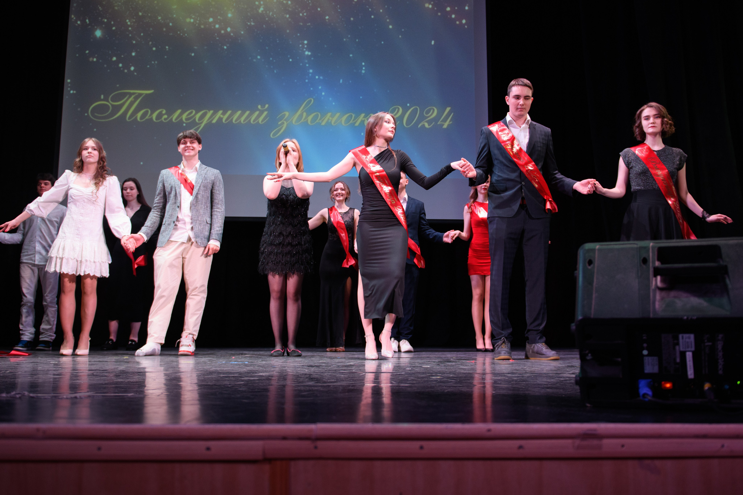 Фотосъёмка торжественного вечера выпускников. Организация и проведение фотосъемок в Санкт-Петербурге. Фотограф Смирягин Илья