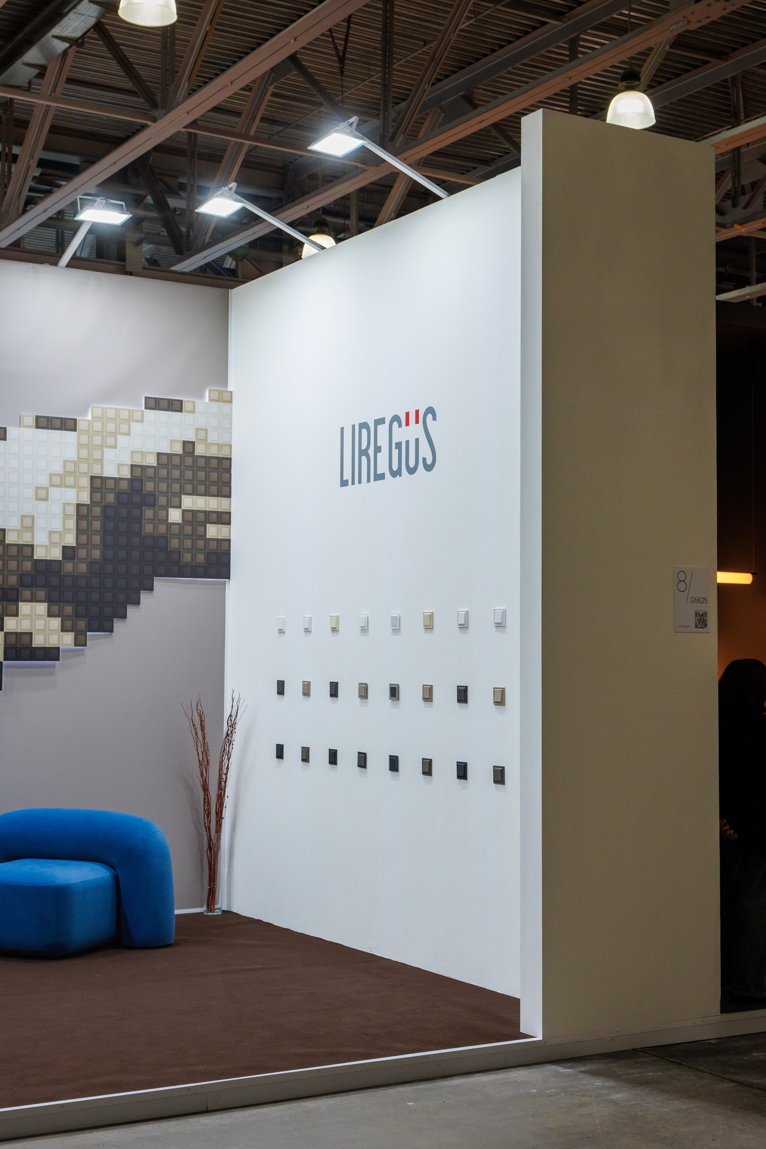 Фотосессия стенда в рамках выставки. Фотограф в Москве Дмитрий Емельянов