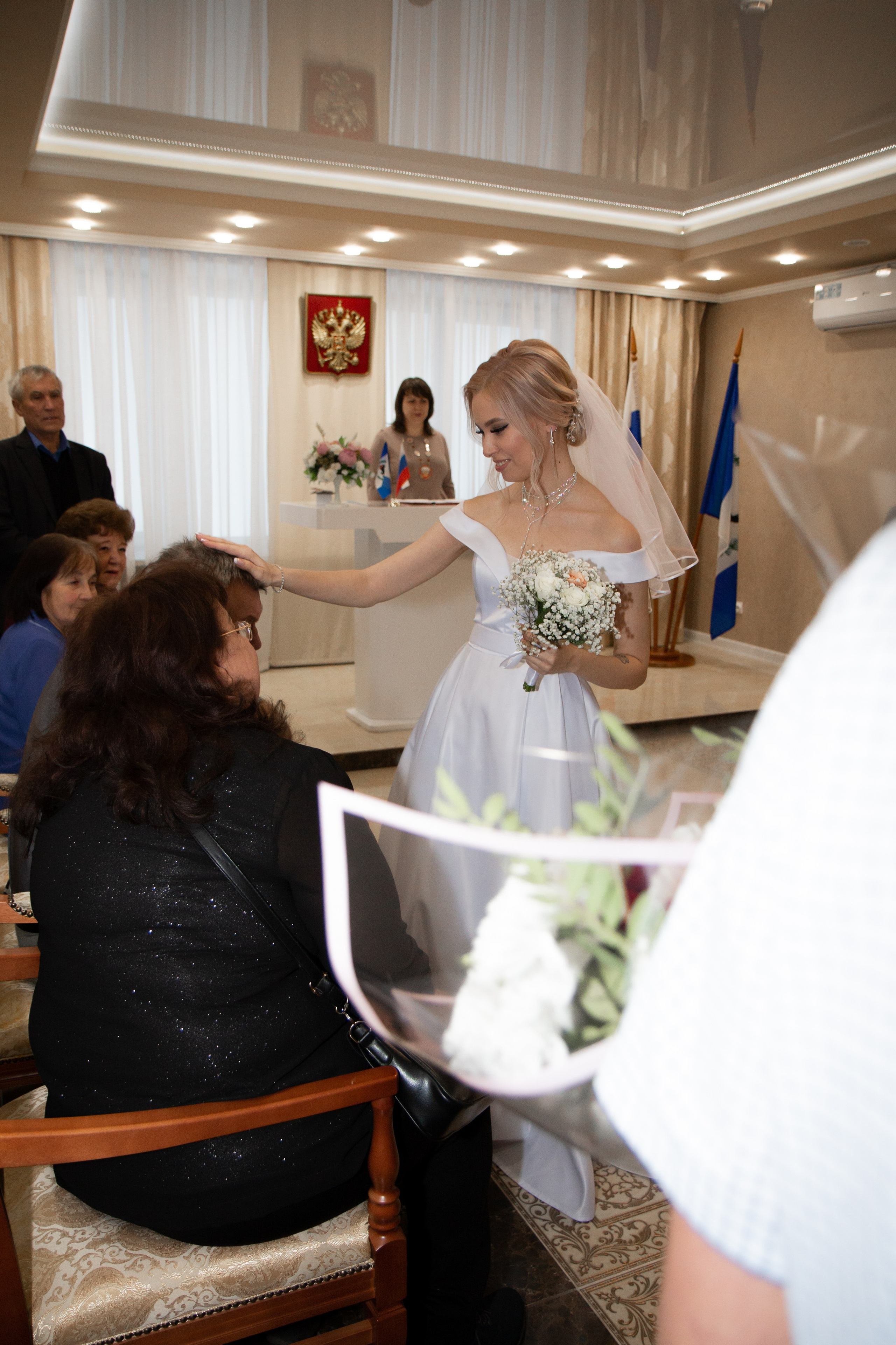 Свадебная фотосессия в Шелехове. Фотограф в Шелехове, лучшие выпускные альбомы в Шелехове