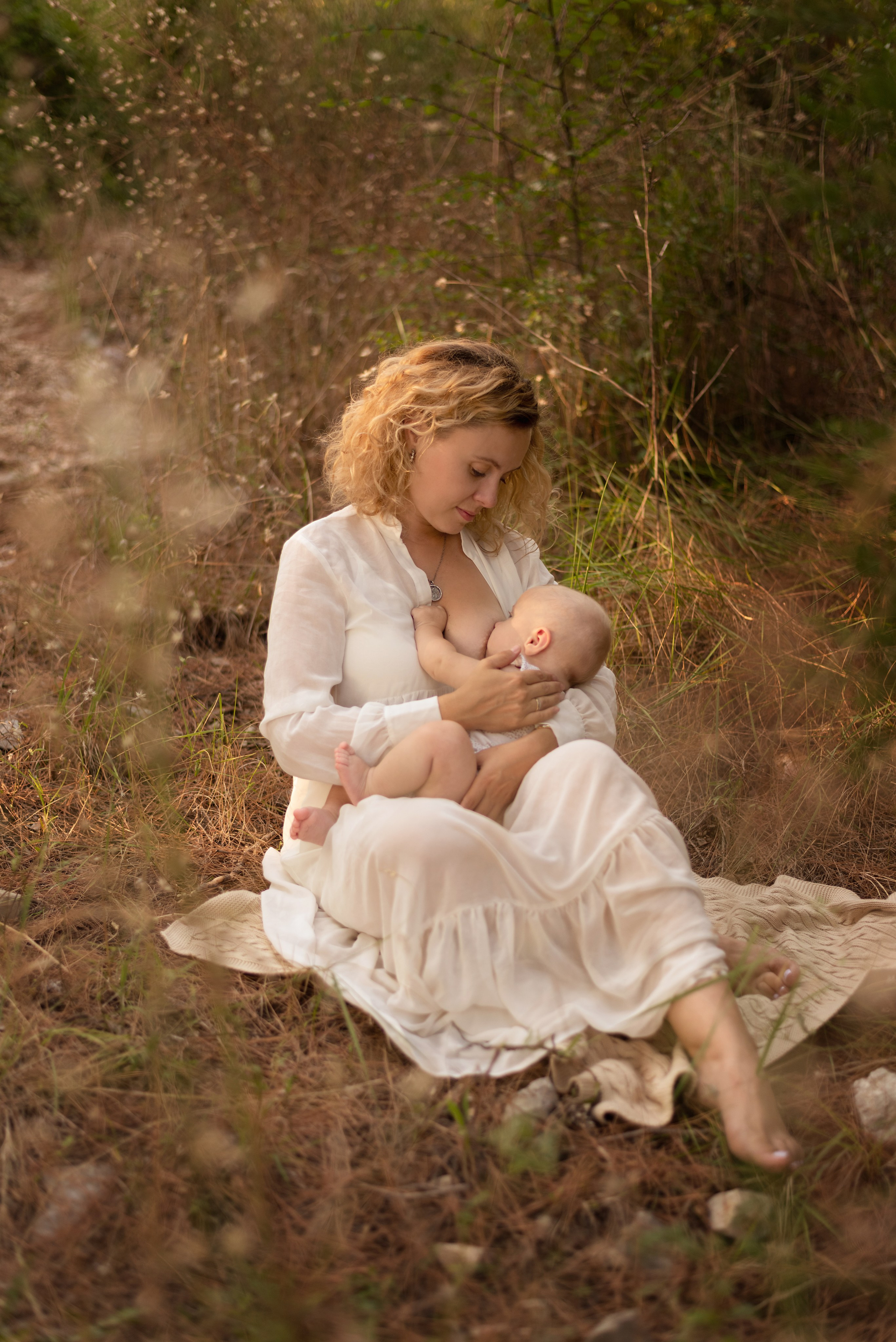 Home photo shoots in Montenegro. Photographer of newborns and children up to a year in Montenegro