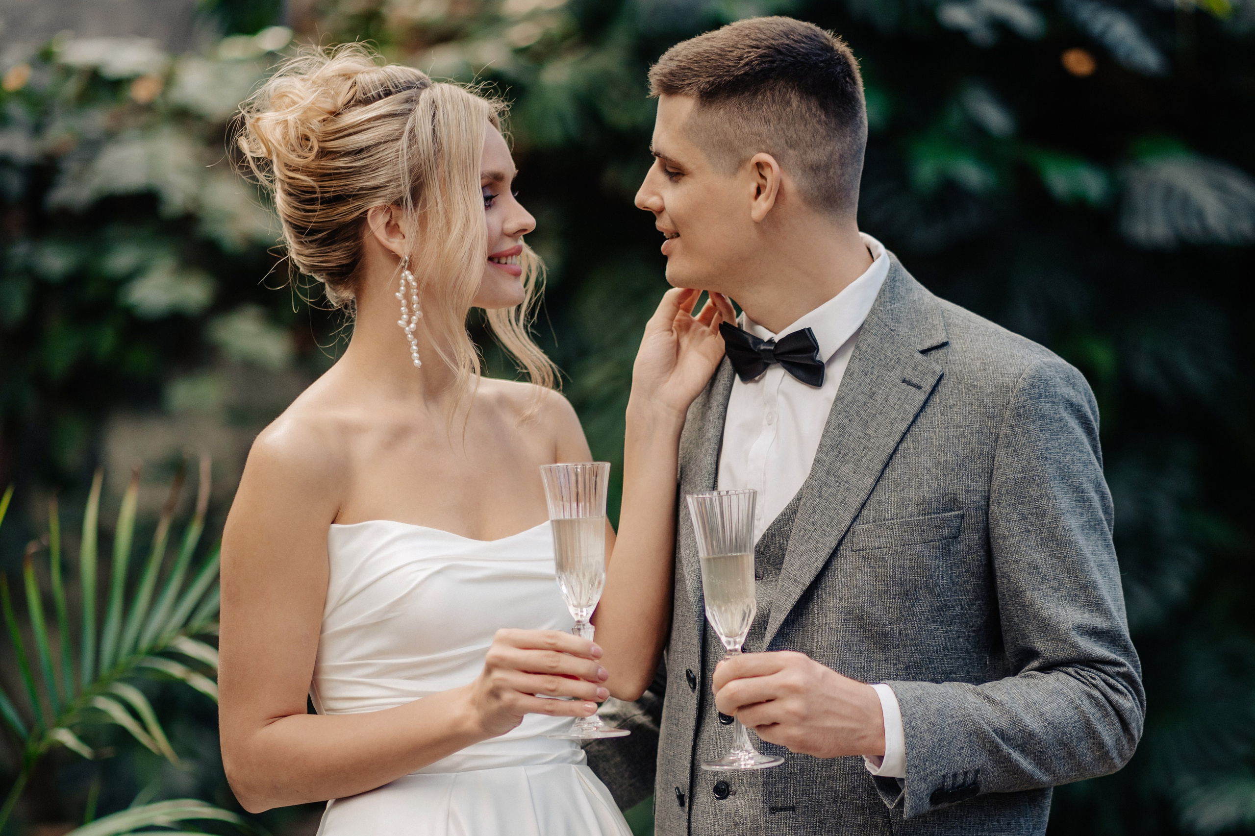 Свадебная в оранжерее. Михаил и Виктория. Фотограф Сергей Лукьяненко