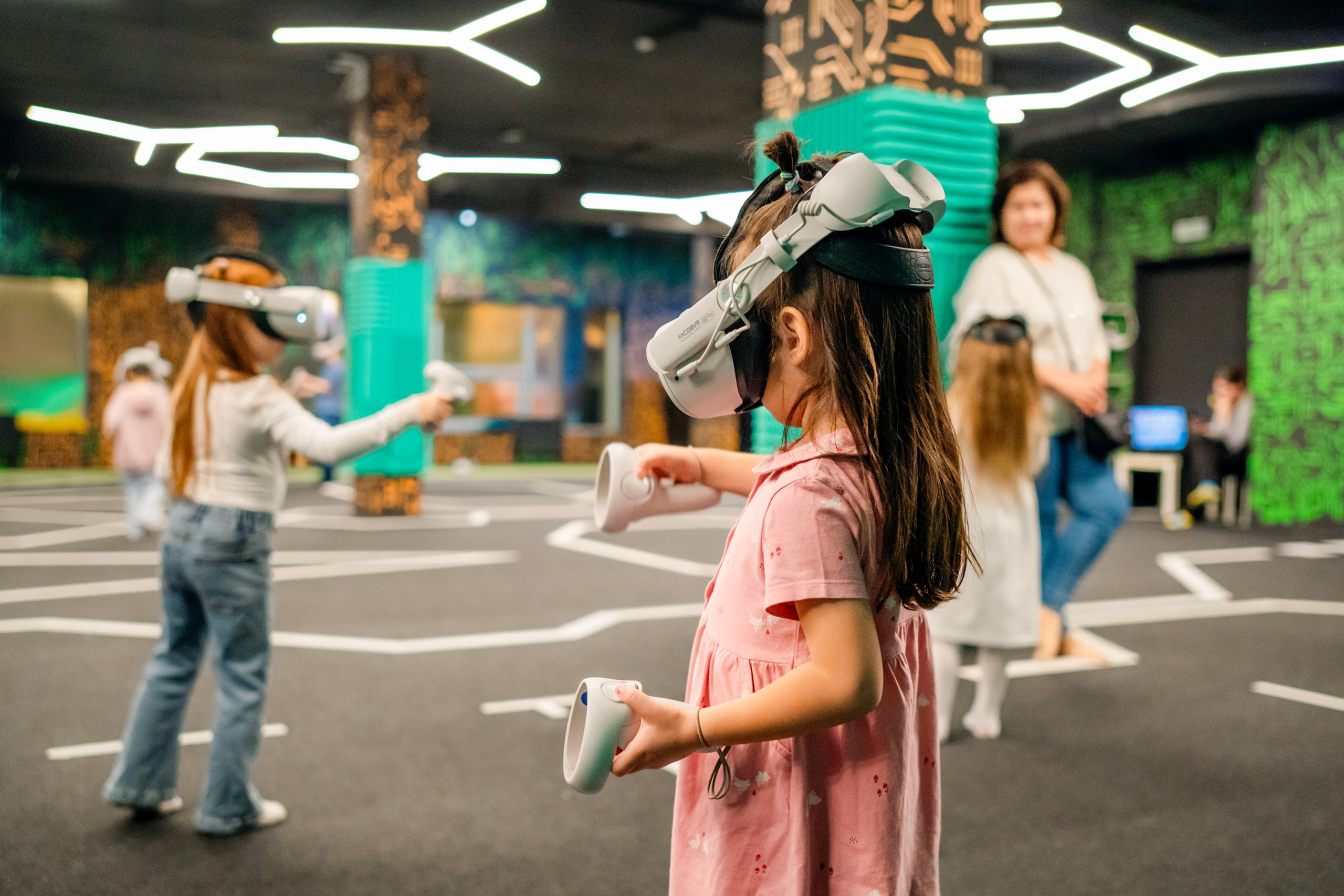 VR (September-October 2024). Felixtones