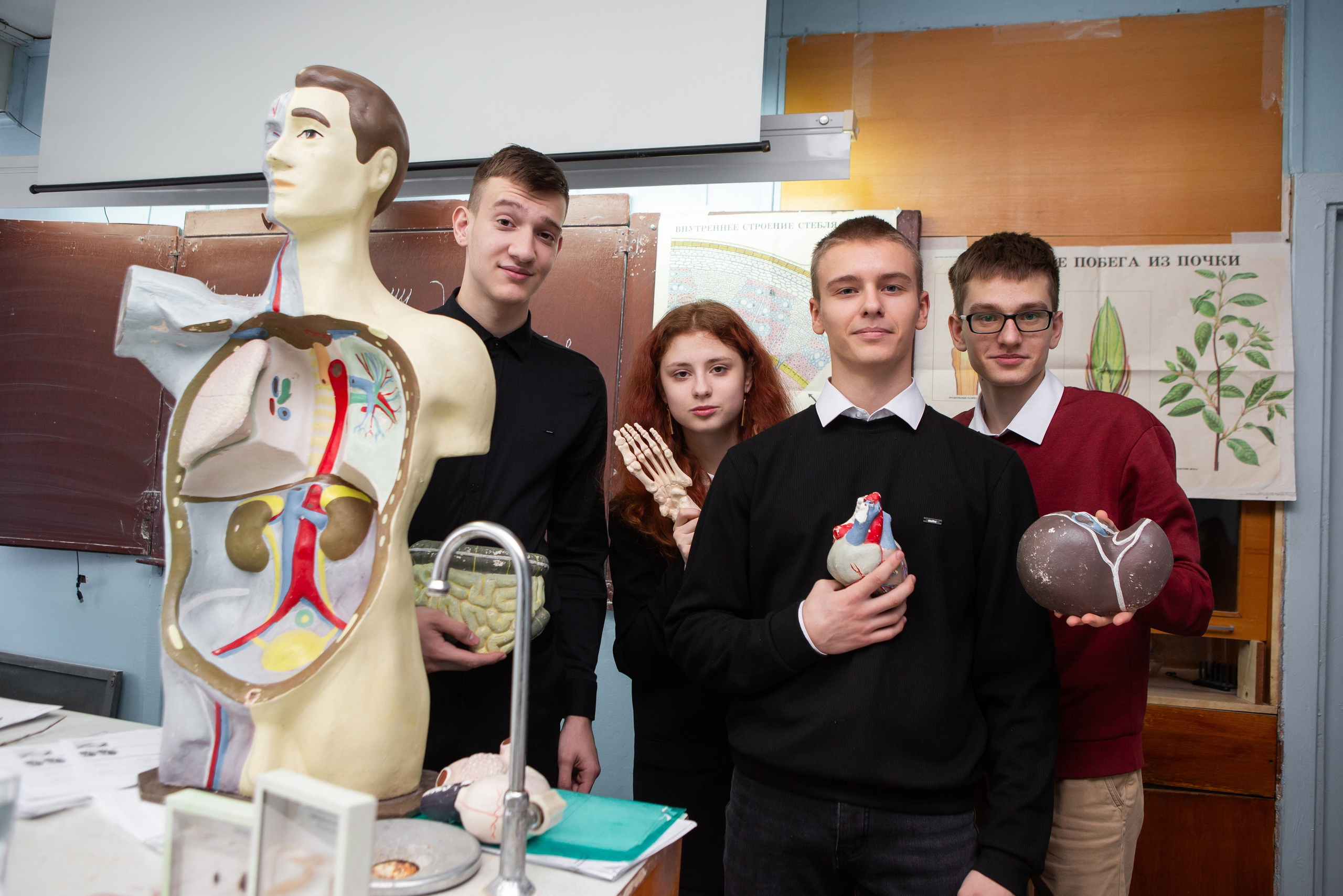 ФОТОСЕССИЯ В КЛАССЕ ДЛЯ 11 КЛАССОВ -1. ТВОЙ АЛЬБОМ / ТВОИ ПРАВИЛА