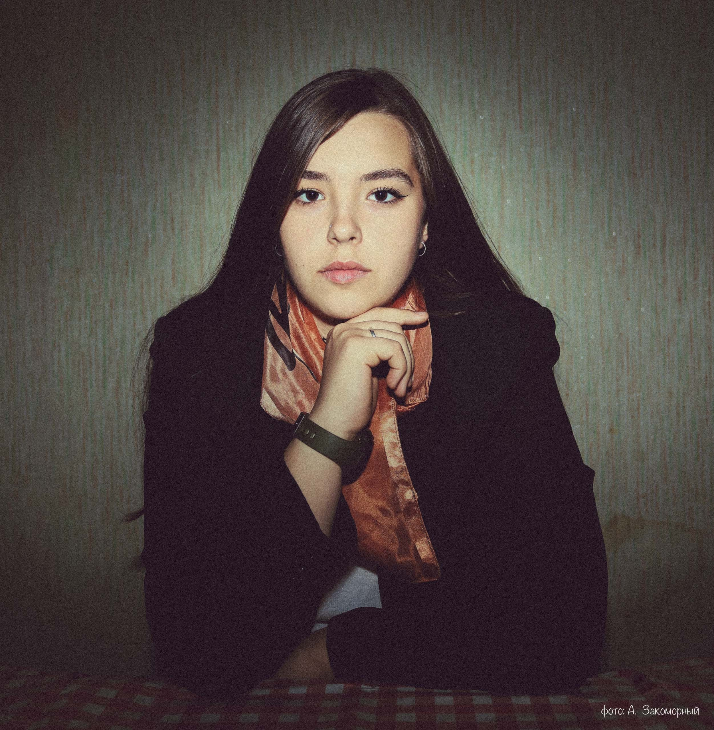 Я предлагаю студийную фотосессию в стиле накамерной вспышки. В результате вы получите эксклюзивные кадры, которые отражают оригинальный взгляд фотографа, то есть меня.Поделитесь этой возможностью с друзьями — возможно, они тоже захотят сделать для себя уникальные фотографии. Таким образом, вы поможете и мне, и своим близким.фотосессия в студийной атмосфере и не только. Коммерческая фотосессия.