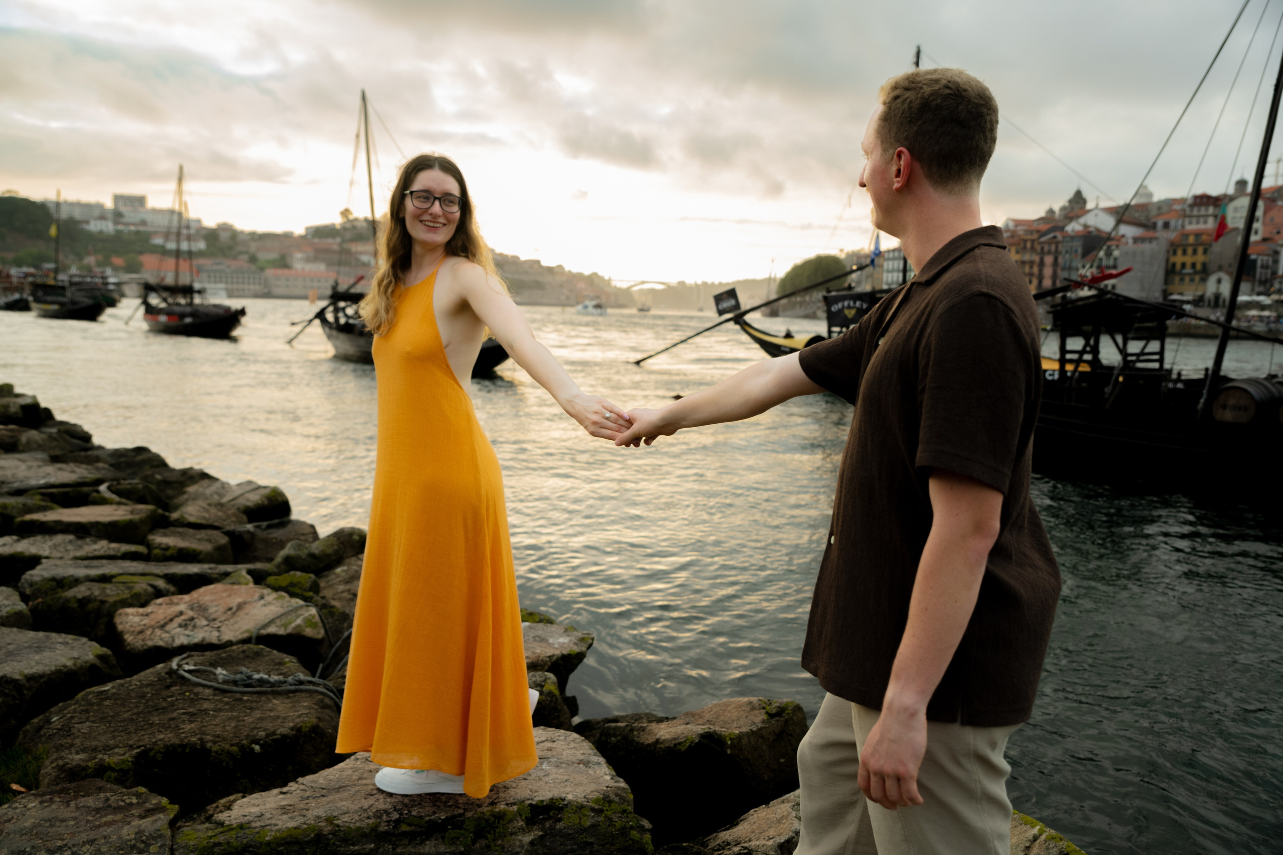 STEPHANIE and MICHAEL. Porto. Anastasiia Antoniuk portrait, family and couple photographer, Portugal