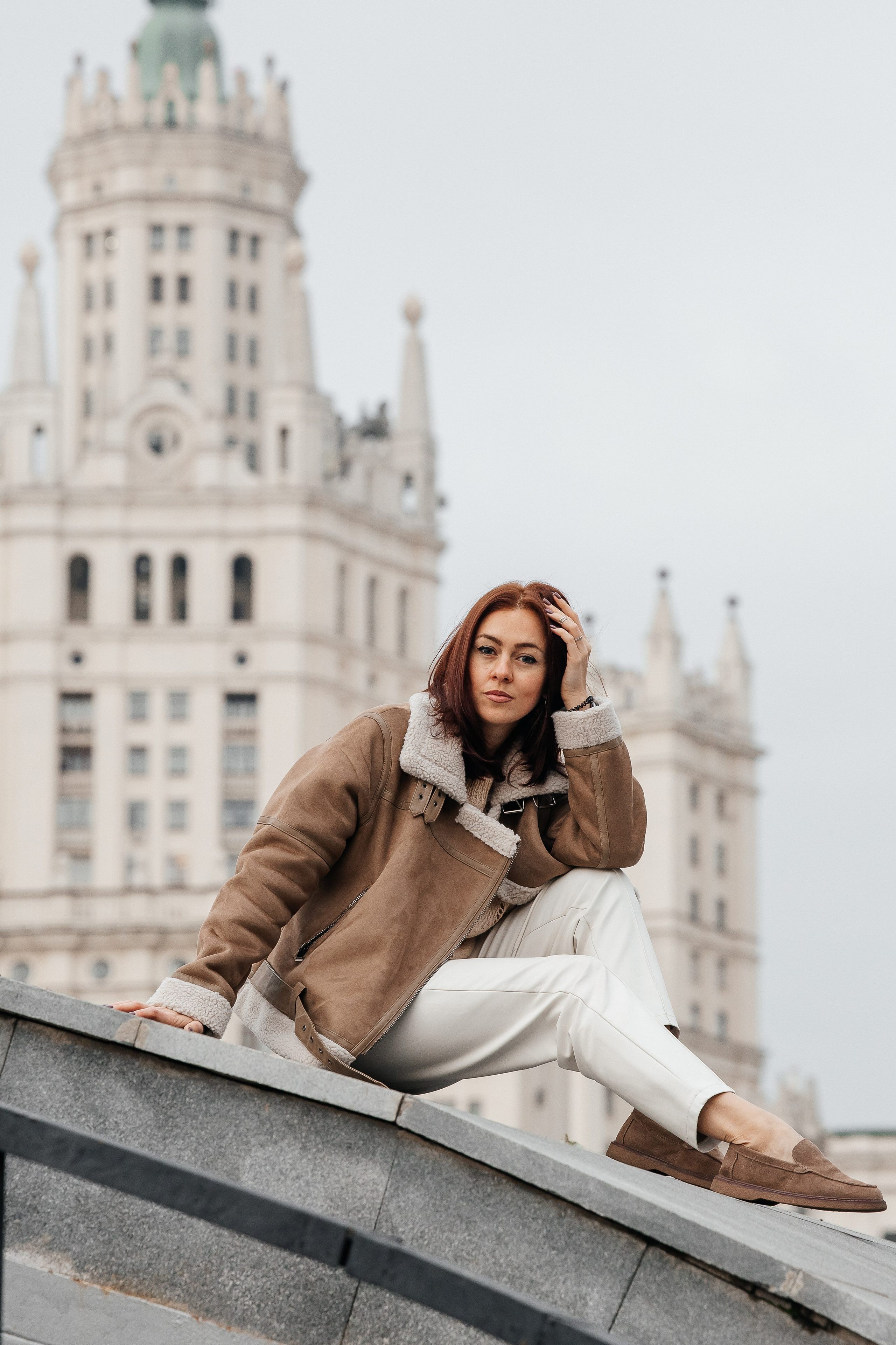 Прогулка у высотки на Котельнической набережной. Свадебный и семейный фотограф в Москве Красинская Мария