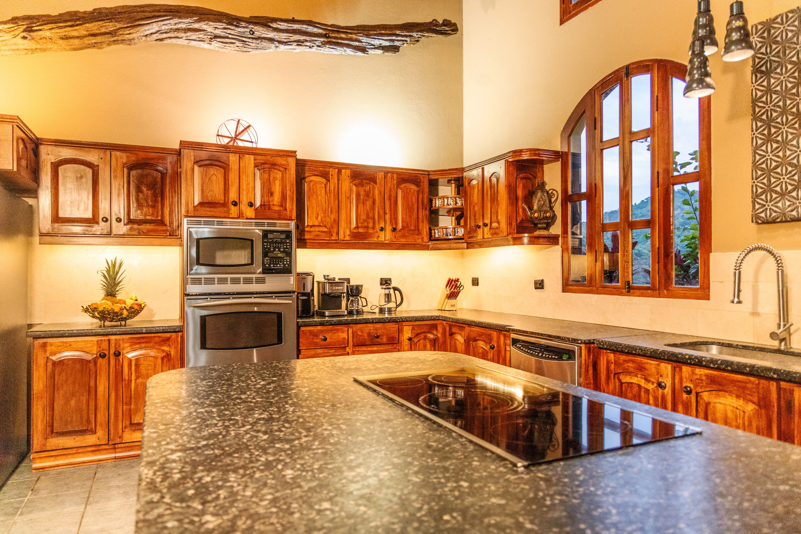 Real estate property for rent in Costa Rica. Family, portrait, content photo in Costa Rica Evgeniya Besprozvannykh