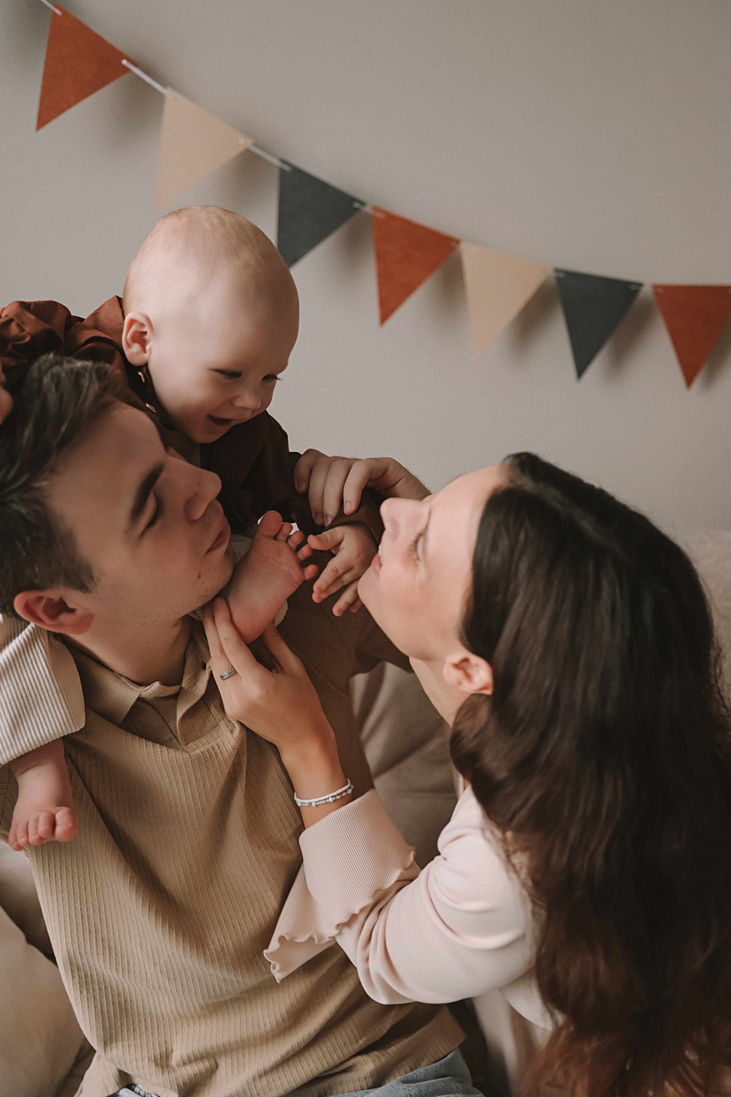 1 год Леону. Семейный фотограф Тюмень, фотограф на роды Салмина Мария