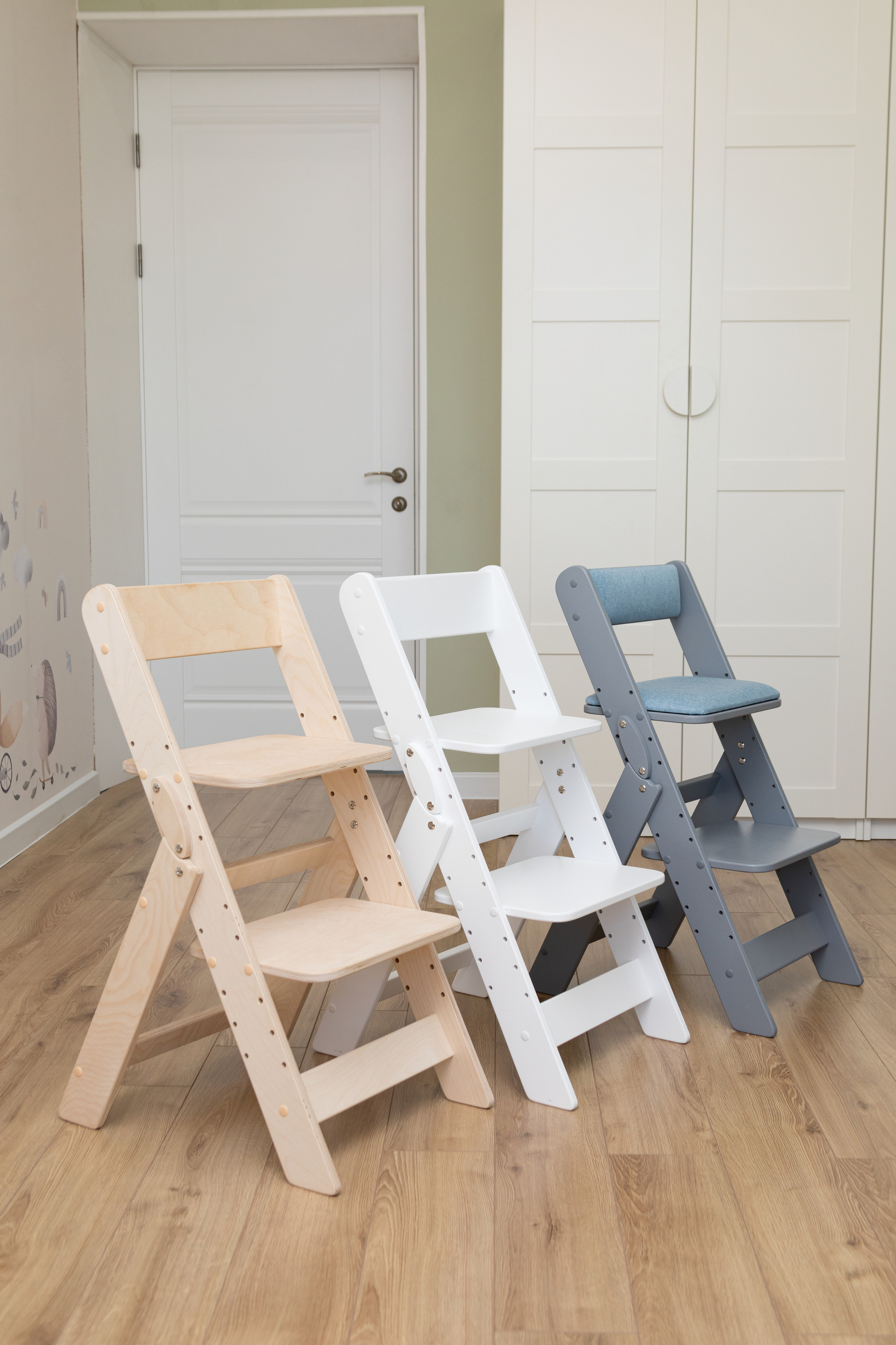 Съемка растущих стульев бренд smart wood toys. Детский и контент фотограф Надя Волкова Санкт-Петербург