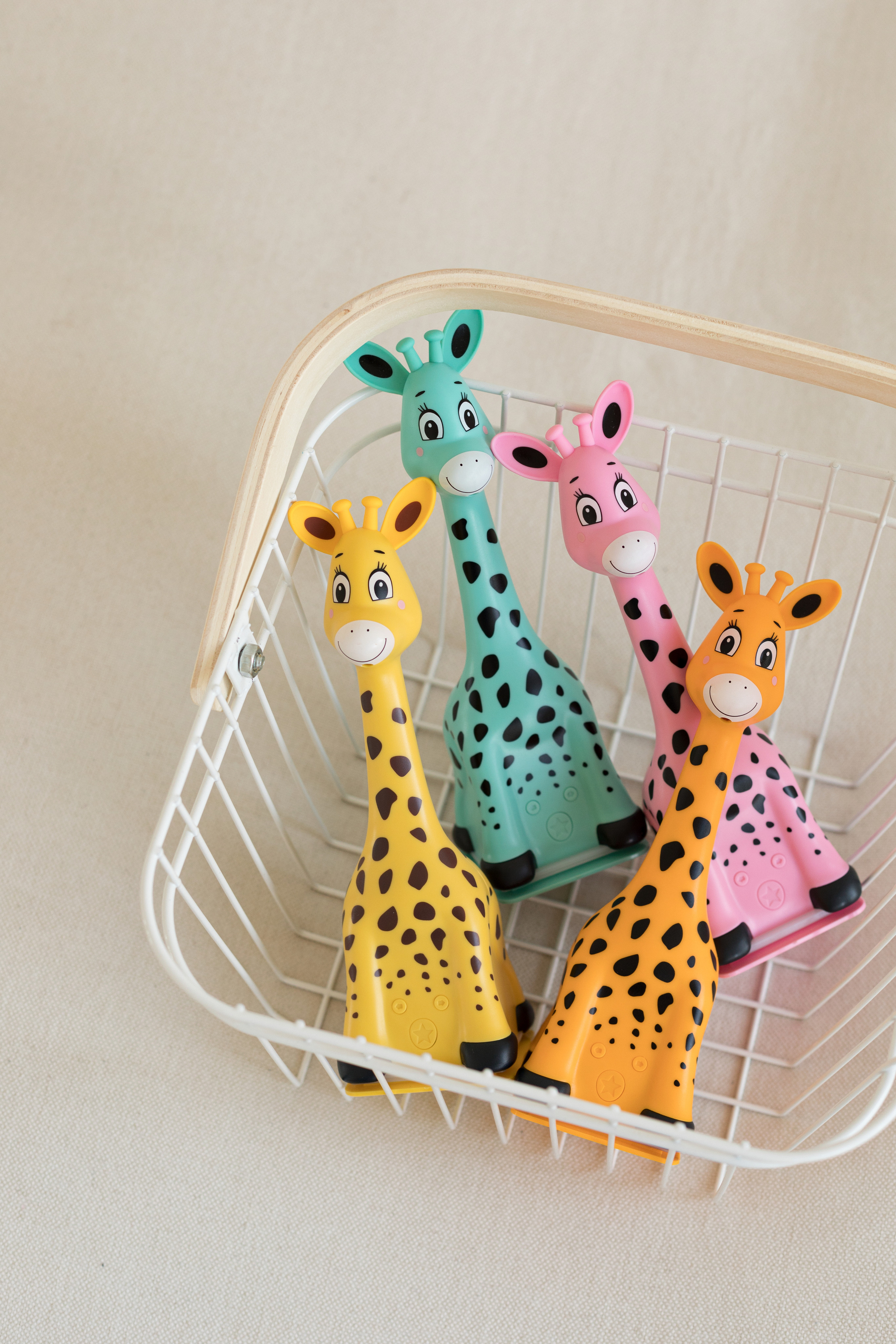 Съемка для детского бренда BERTTOYS. Детский и контент фотограф Надя Волкова Санкт-Петербург