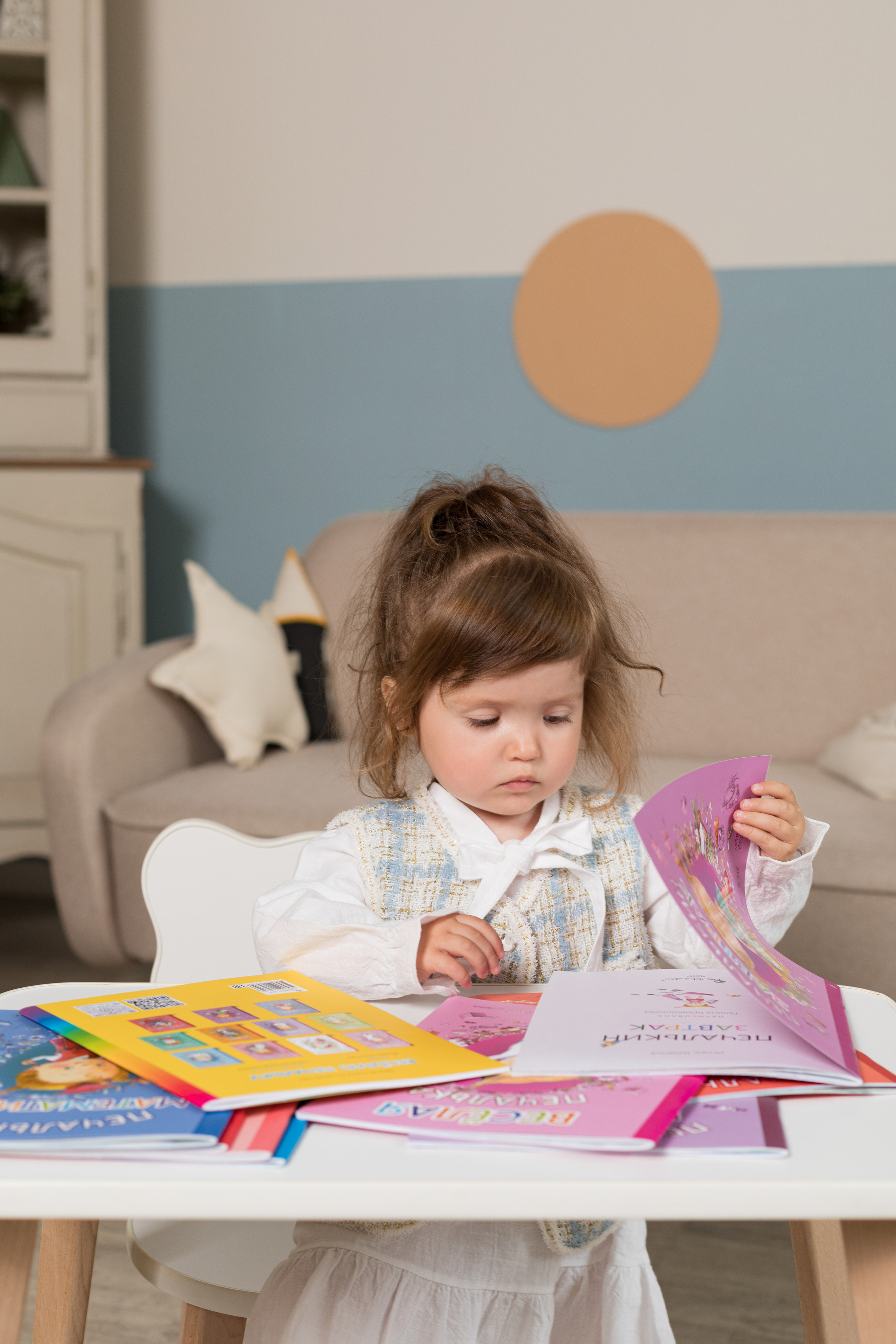 Съемка для книжного издательства «Ясень и Бук». Детский и контент фотограф Надя Волкова Санкт-Петербург