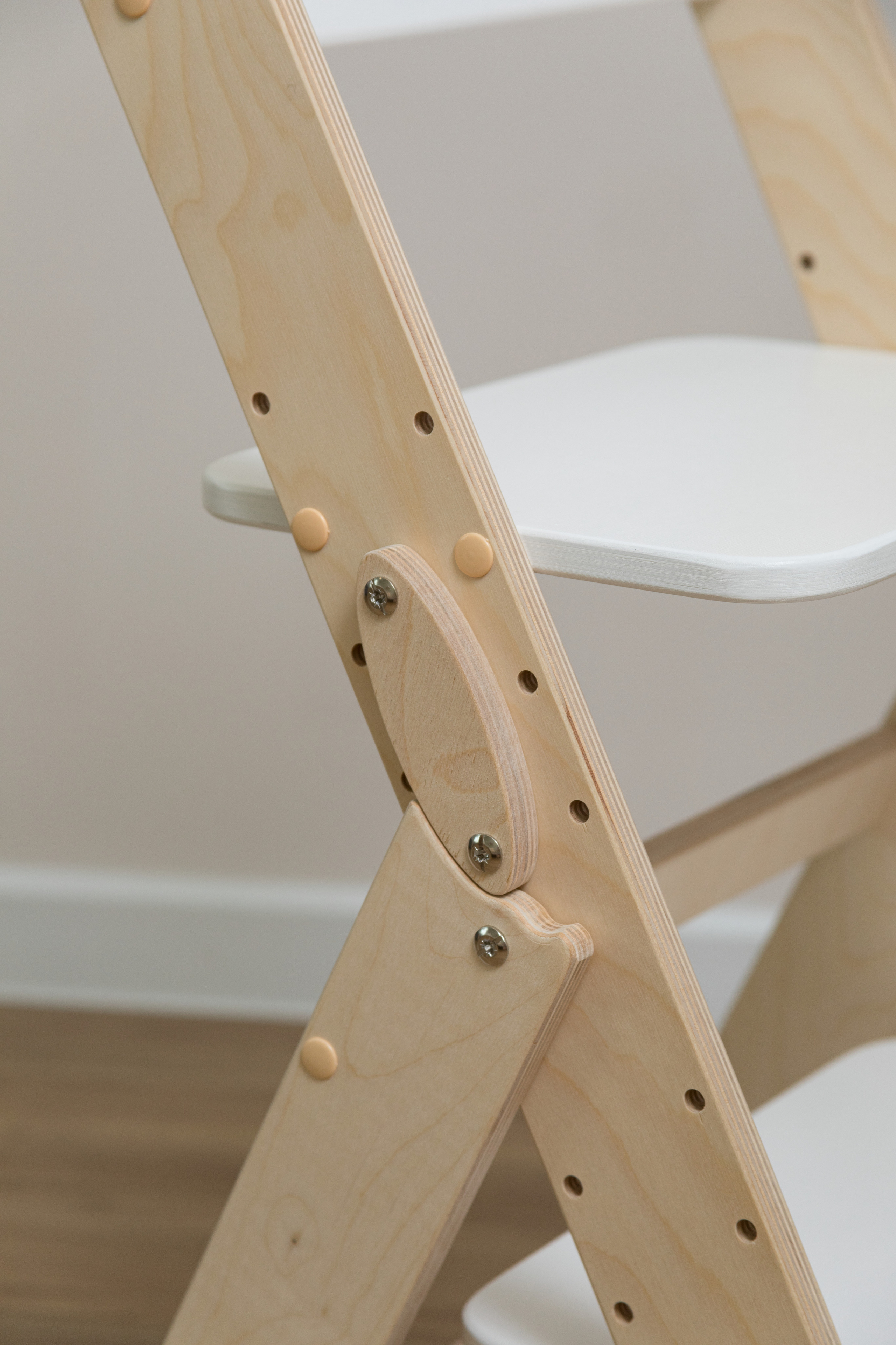 Съемка растущих стульев бренд smart wood toys. Детский и контент фотограф Надя Волкова Санкт-Петербург