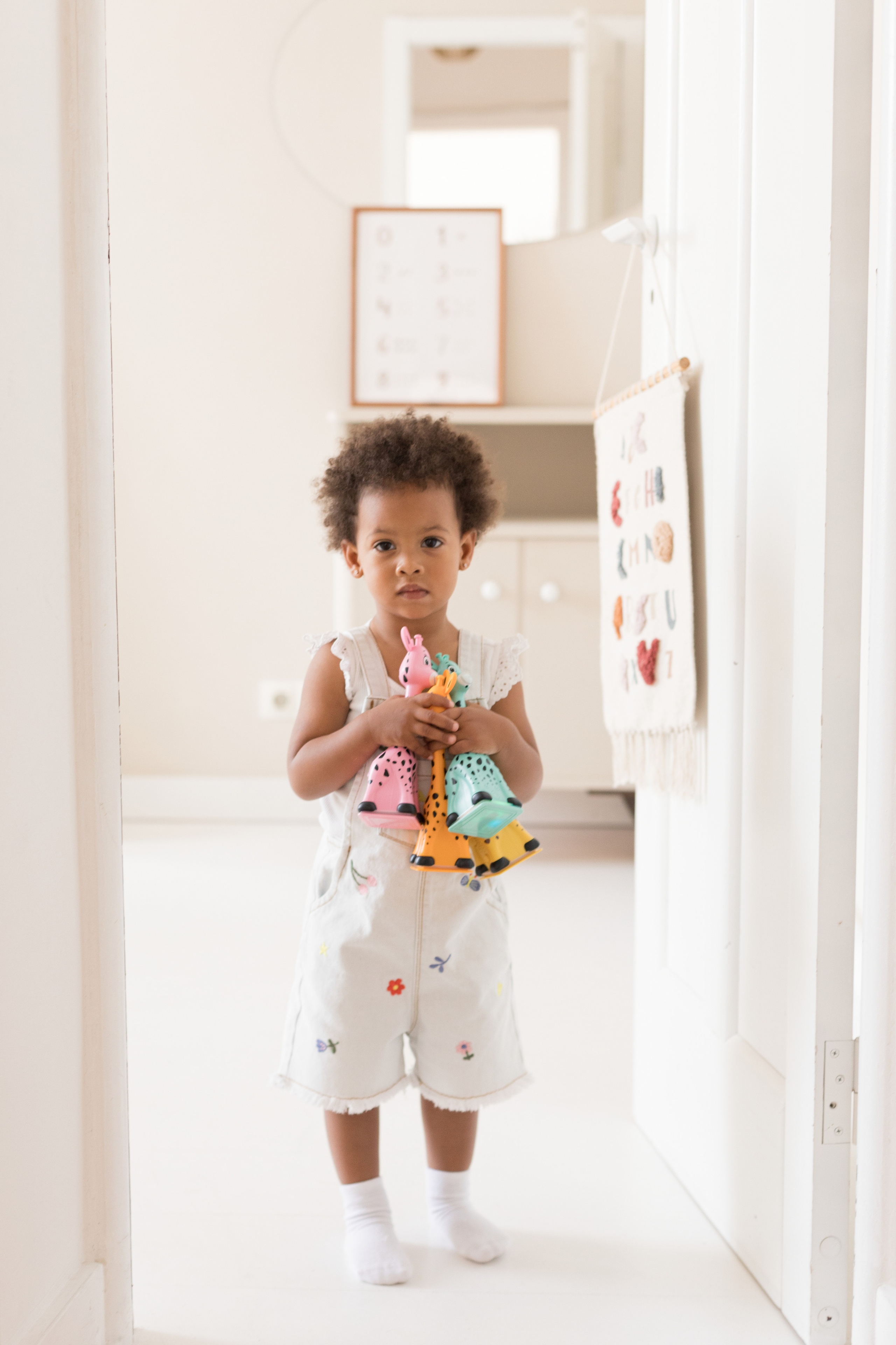 Съемка для детского бренда BERTTOYS. Детский и контент фотограф Надя Волкова Санкт-Петербург