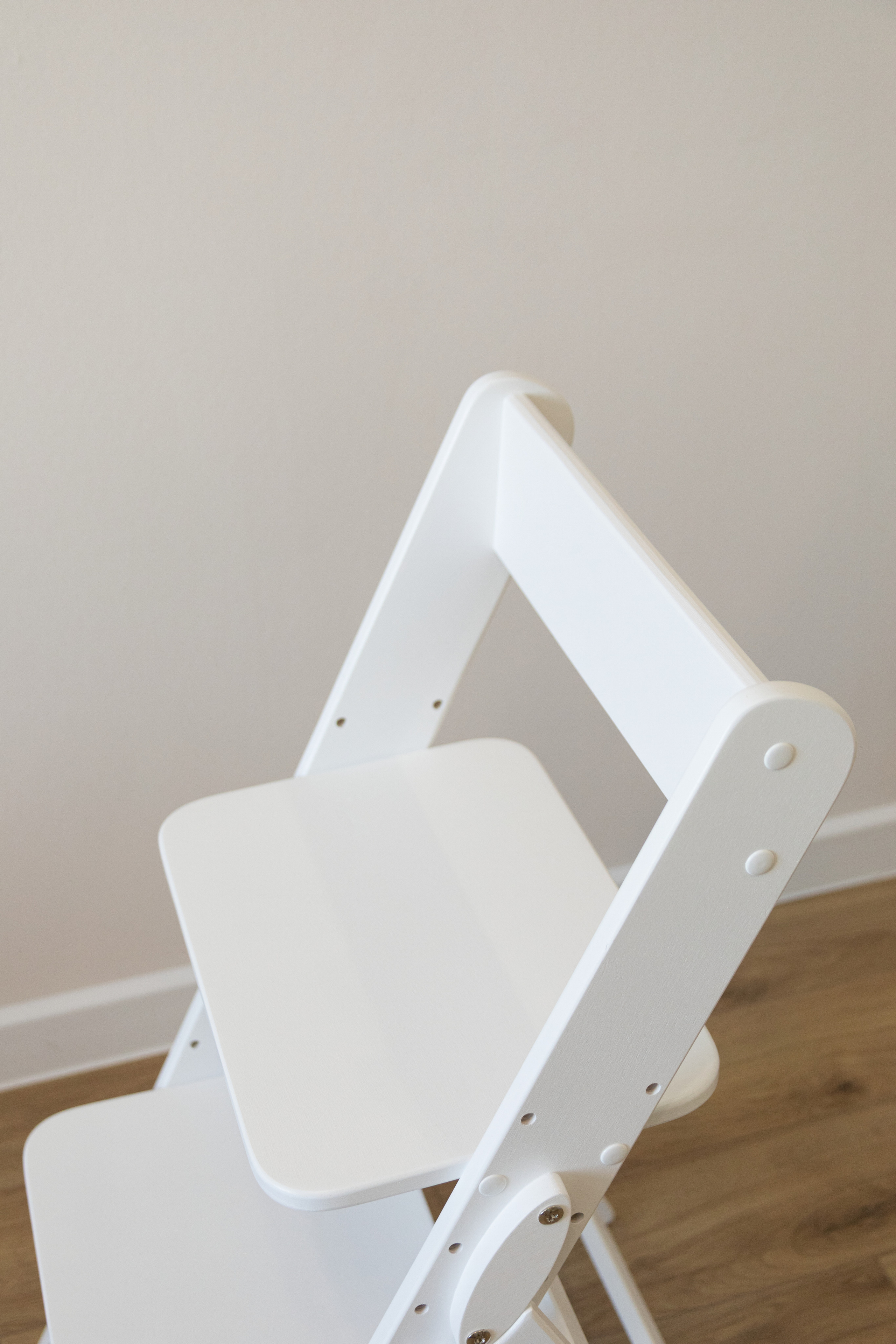 Съемка растущих стульев бренд smart wood toys. Детский и контент фотограф Надя Волкова Санкт-Петербург